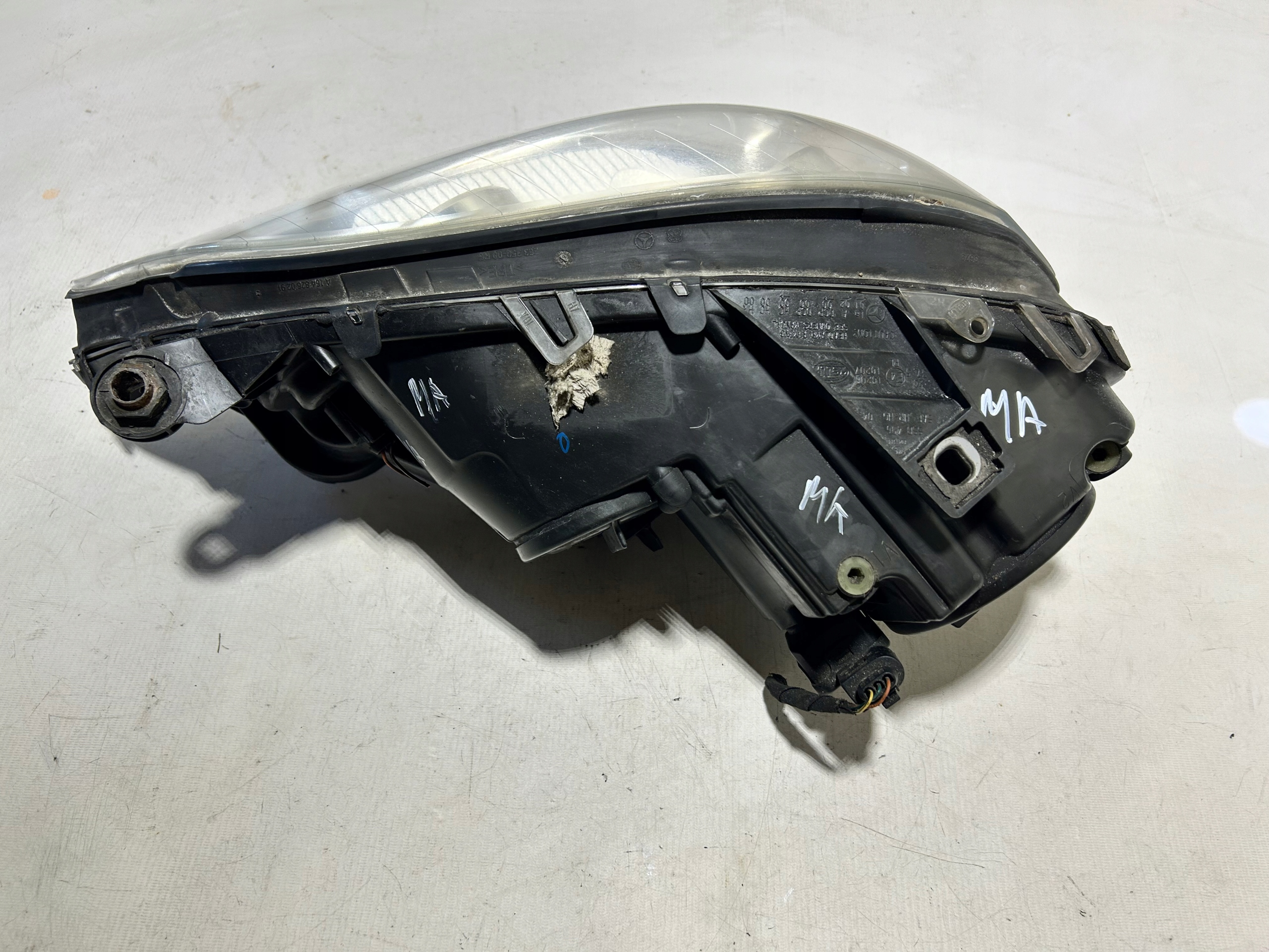 MERCEDES ML W164 light right front UK H7