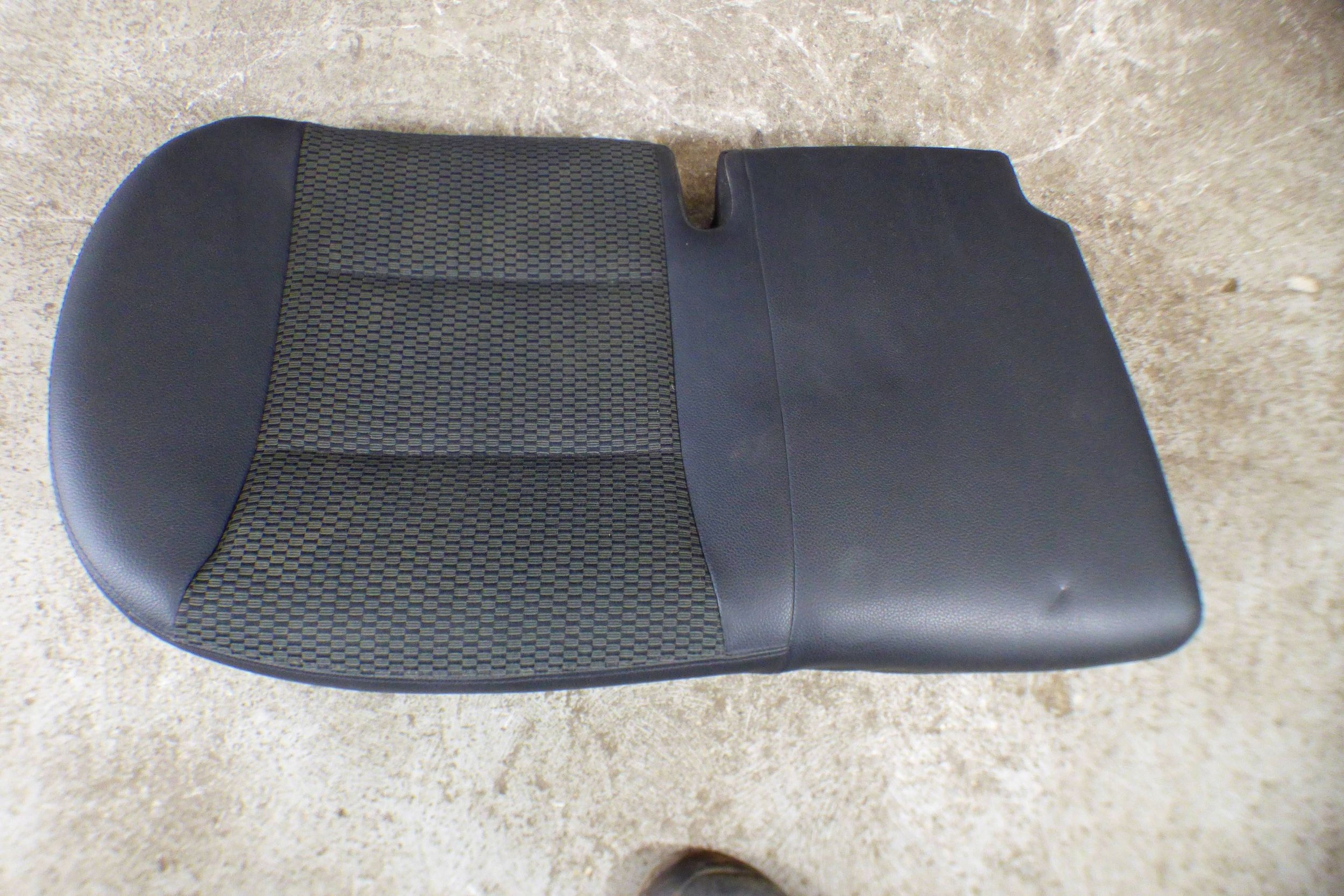 Mercedes B-Klasa W245 Sitz heck Halbleder