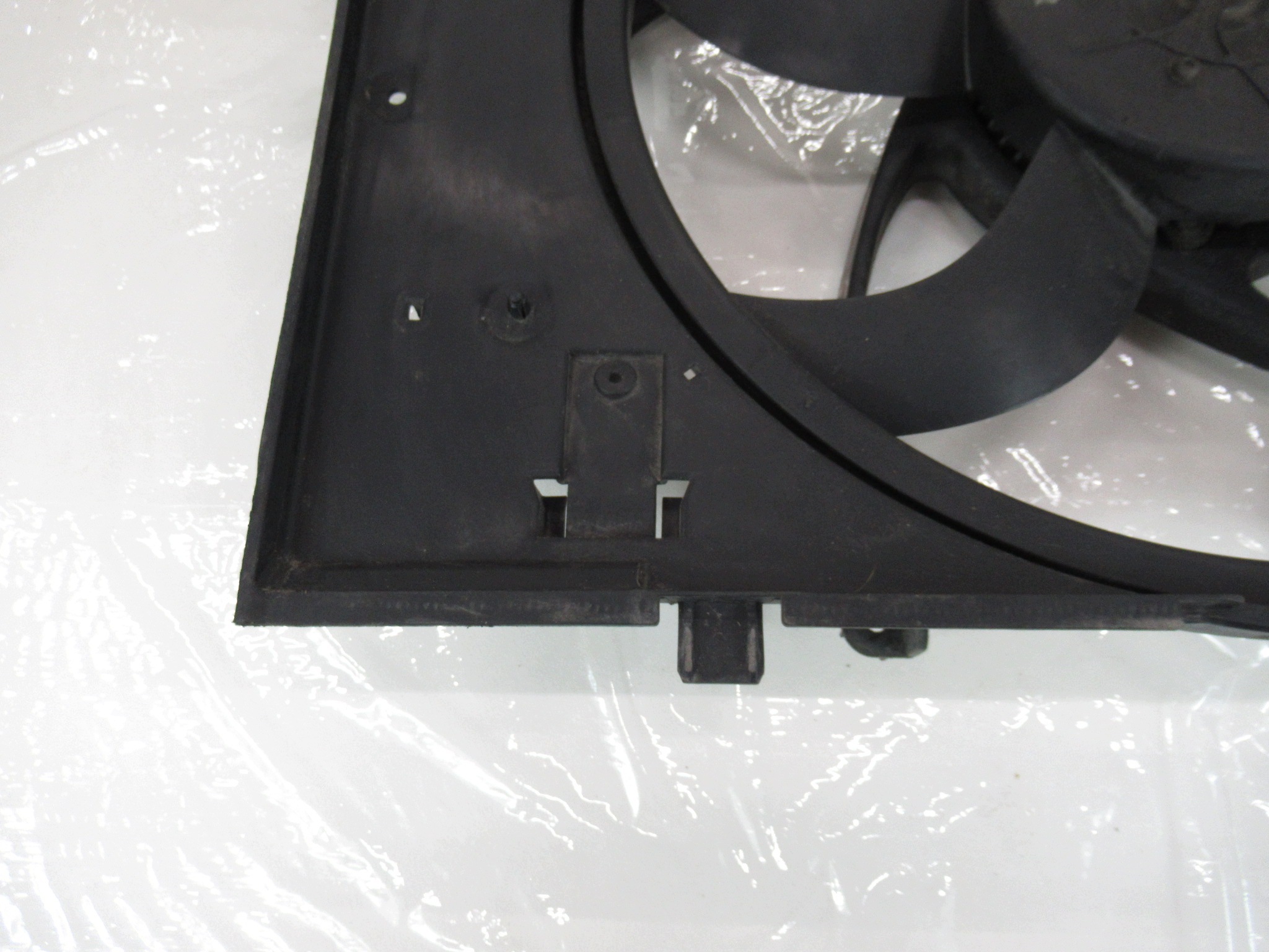 ventilátor chladiče vrtule BMW 5 e60 e61 M54 2.2 2.5 3.0 7526824