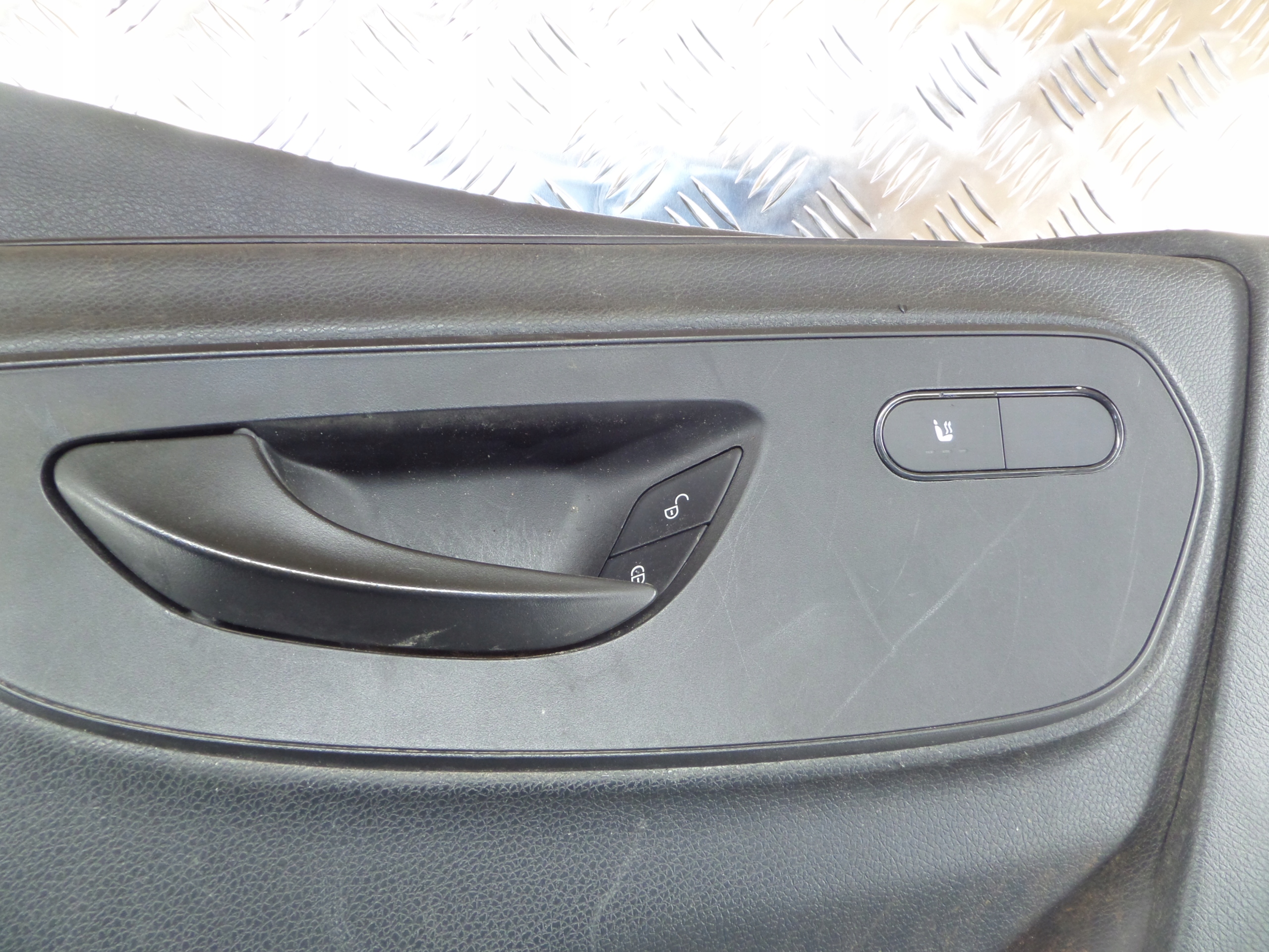 MERCEDES SPRINTER 907 910 side door left front A9077201600 EUROPA