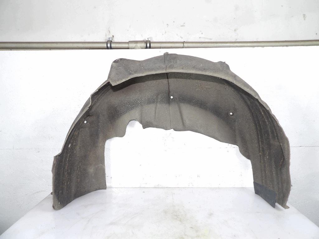 INFINITI Q30 mudguard rear part right