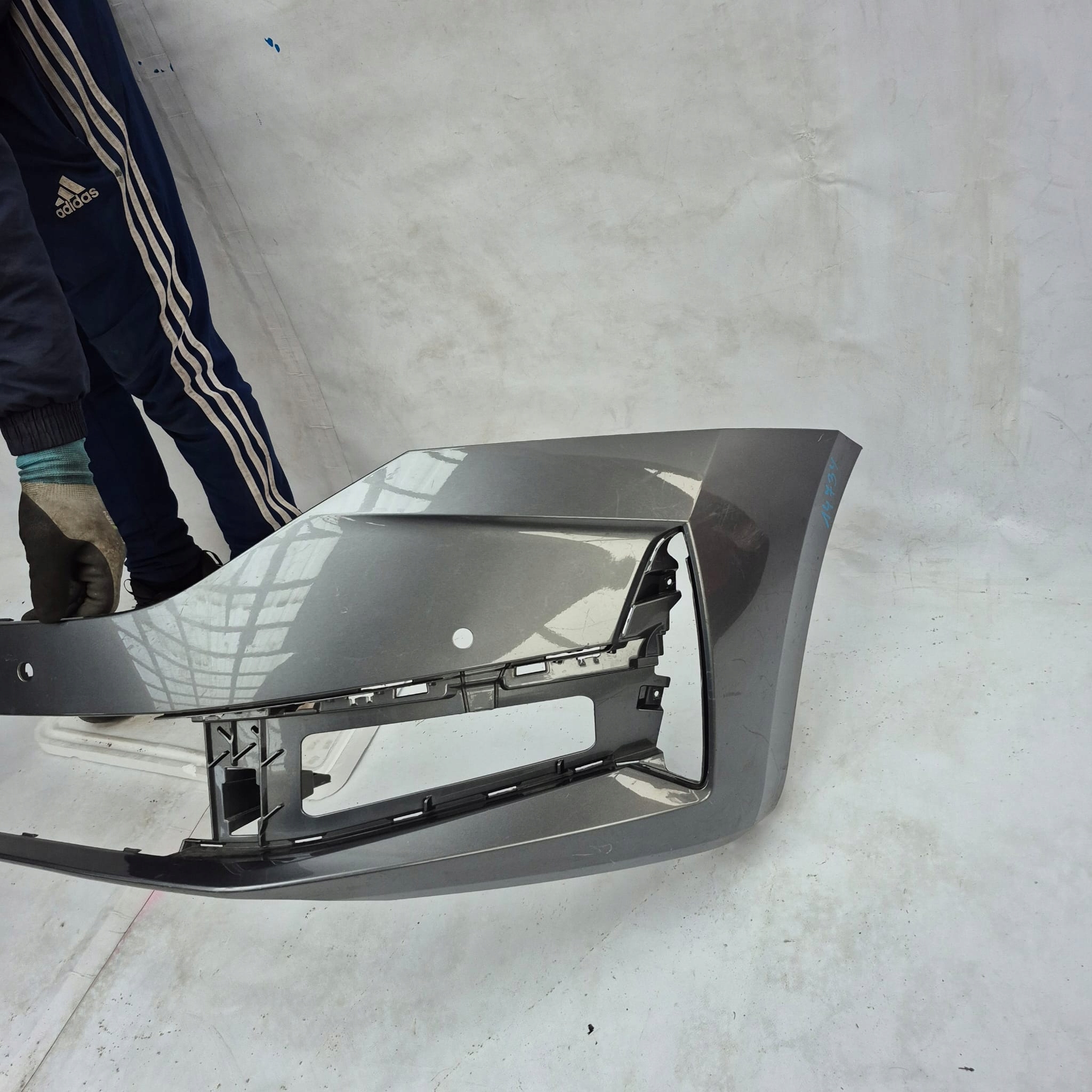 SKODA OCTAVIA IV LIFT 24- bumper front front 4XPDC 5E3807221L