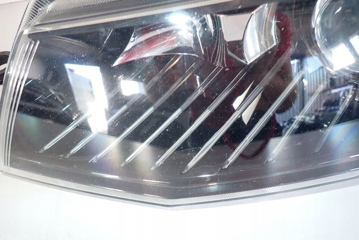 SKODA OCTAVIA III BI-XENON LED 13-17 reflektor left light left 5E1941017B