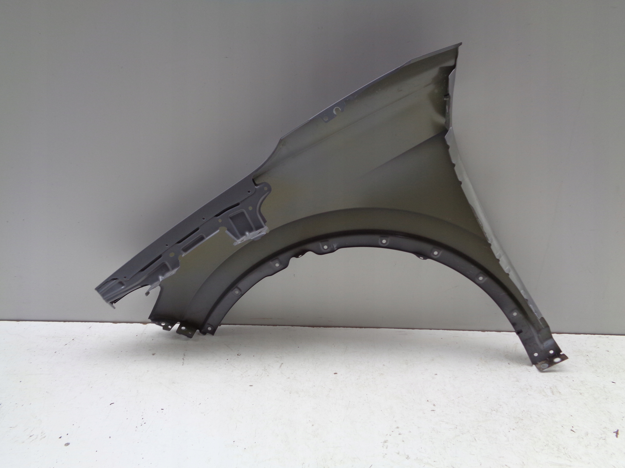 fender right front VW ID4 11A 21- NR 50119