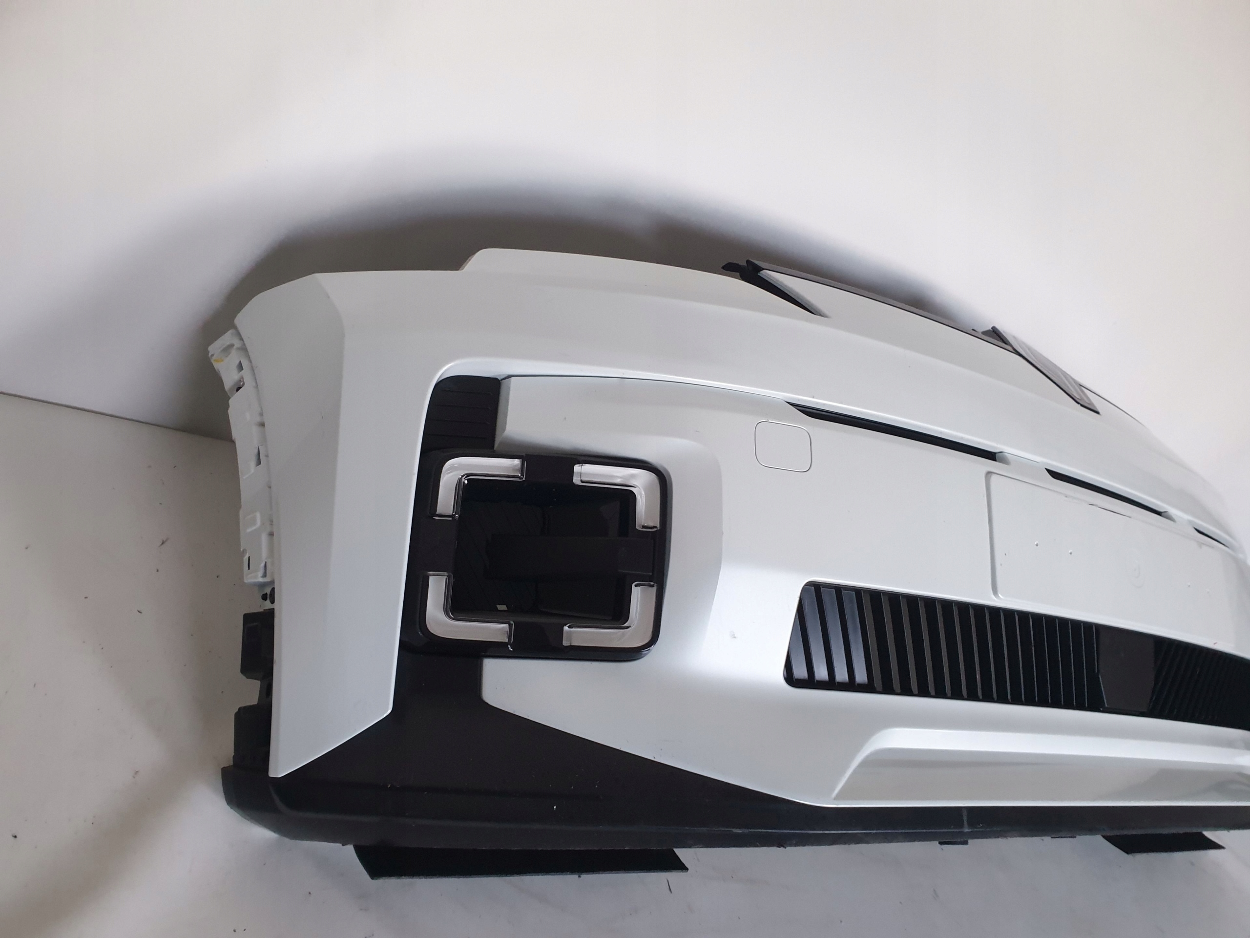 RENAULT 5 V E-TECH 24-> bumper front front RADAR LED cover 62010M626R