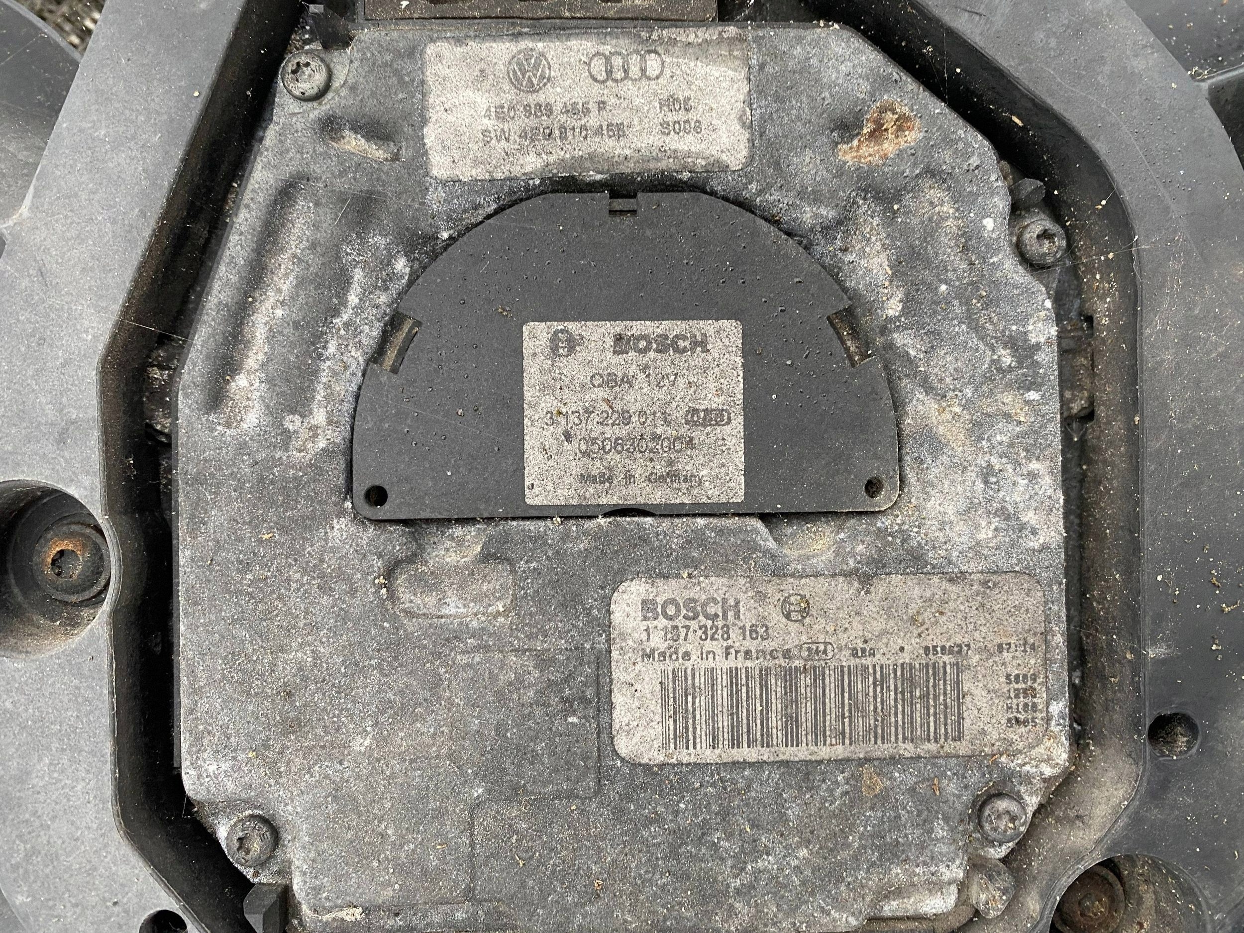AUDI A8 D3 4E chladič vody ventilátor 4E0121205H