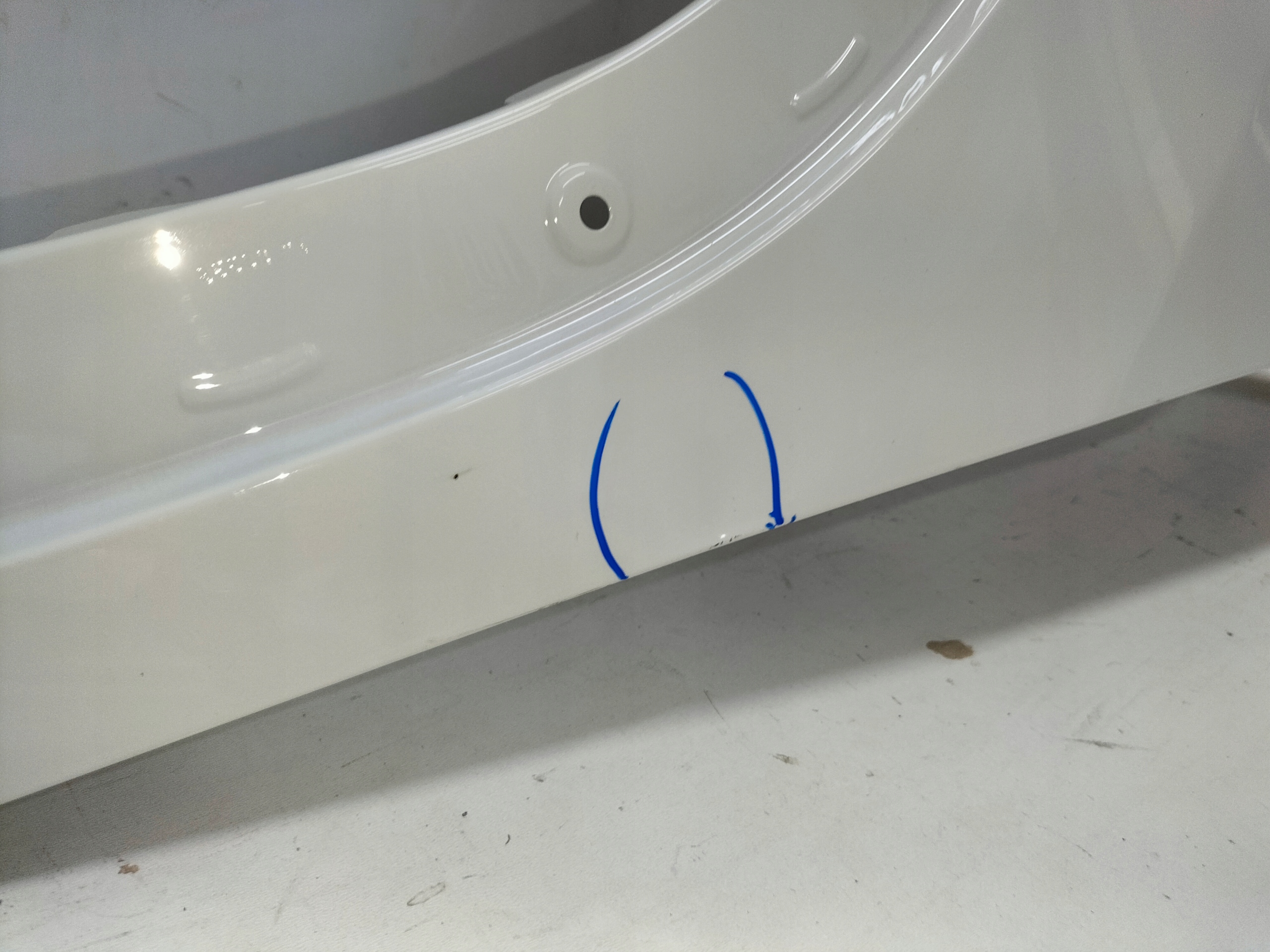 fender front front left BMW X1 U11 22