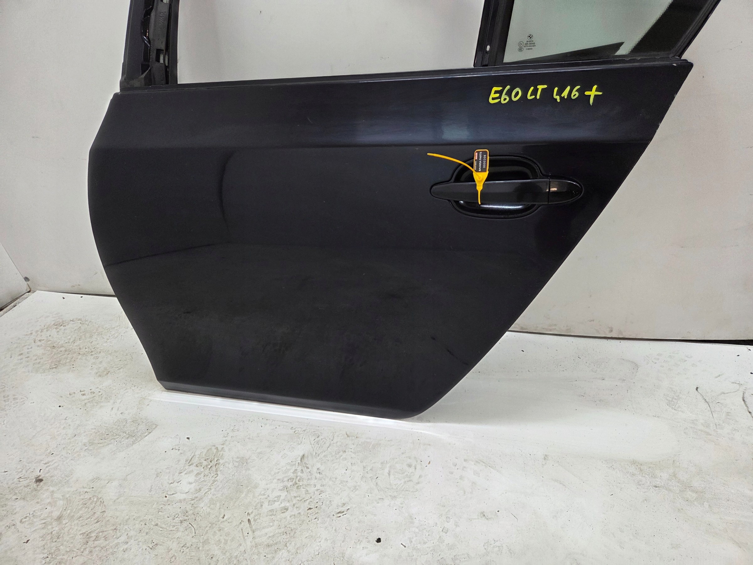 door left rear. BMW E60 CARBONSCHWARZ