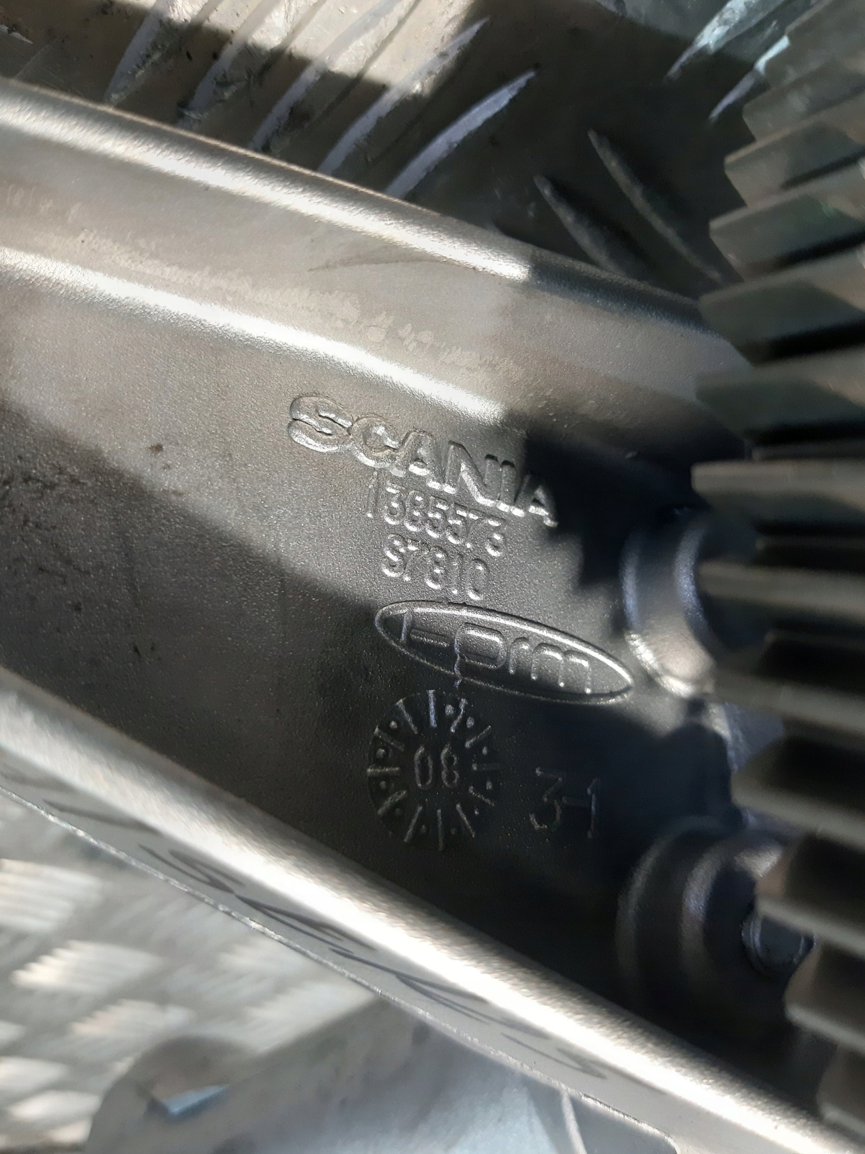 oil pump SCANIA 1385573