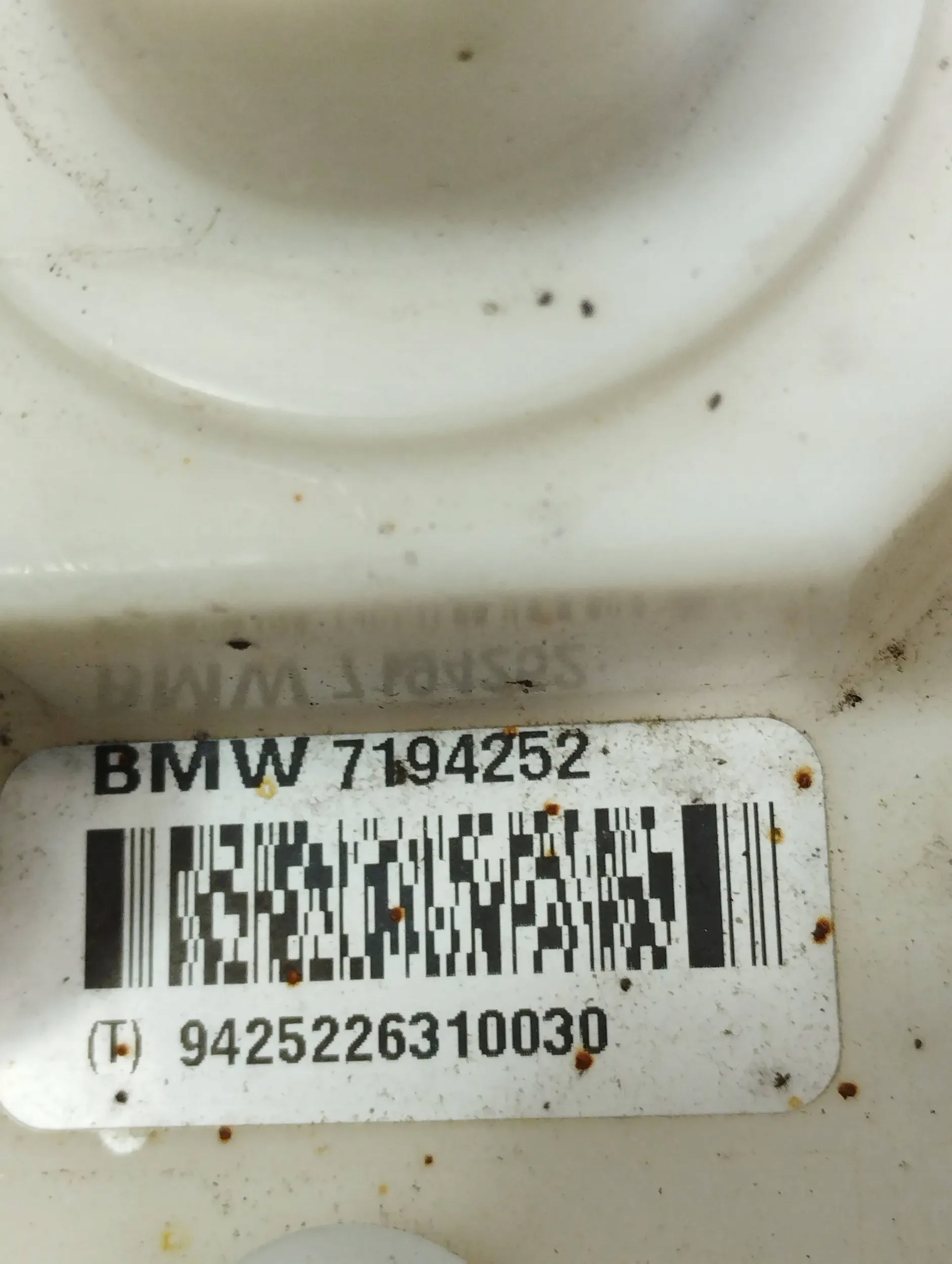 BMW X6 E71 4.4 V8 feed pump 7194252