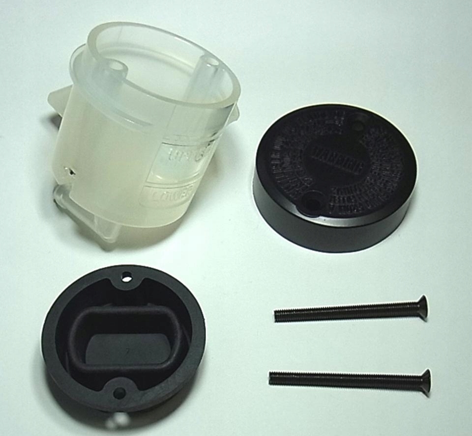 Tourmax Nádržka Brzdovej Kvapaliny S Krytom A Tesnením Predná Honda Cbr