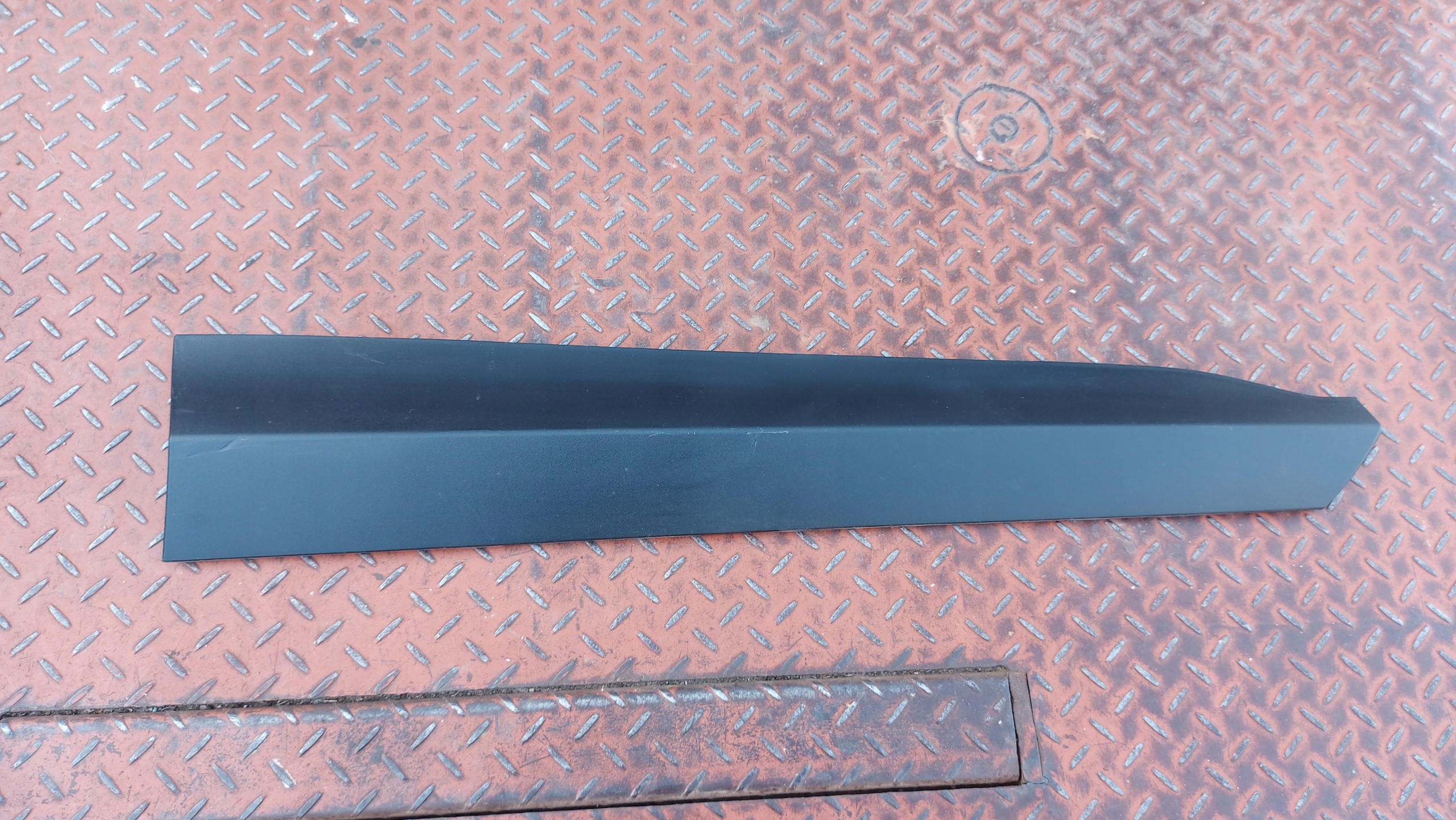moulding door right right front TOYOTA YARIS CROSS 21