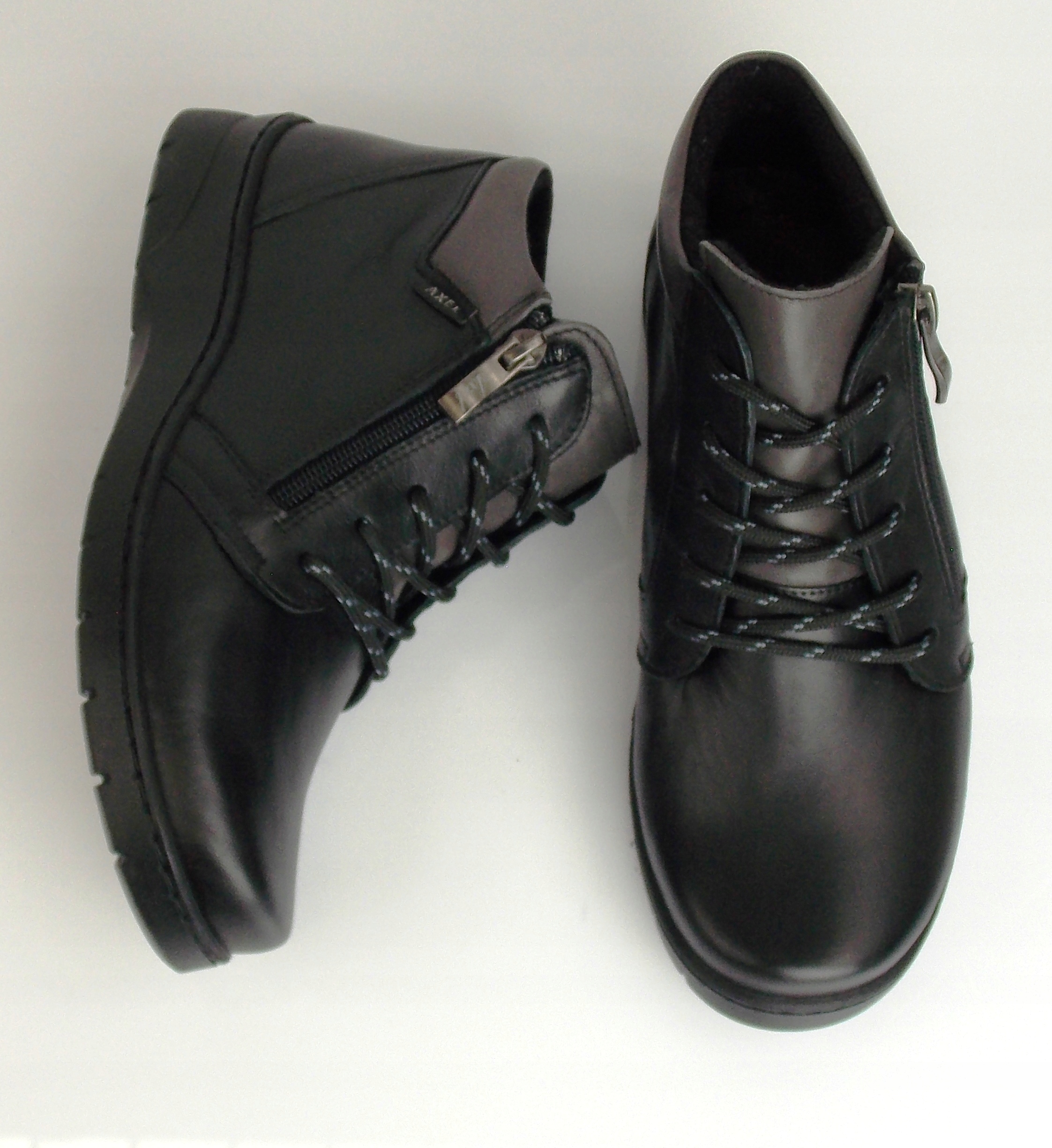 MIĘKKIE WYGODNE BOTKI TRZEWIKI AXEL 1752 R36 Materiał wkładki skóra naturalna