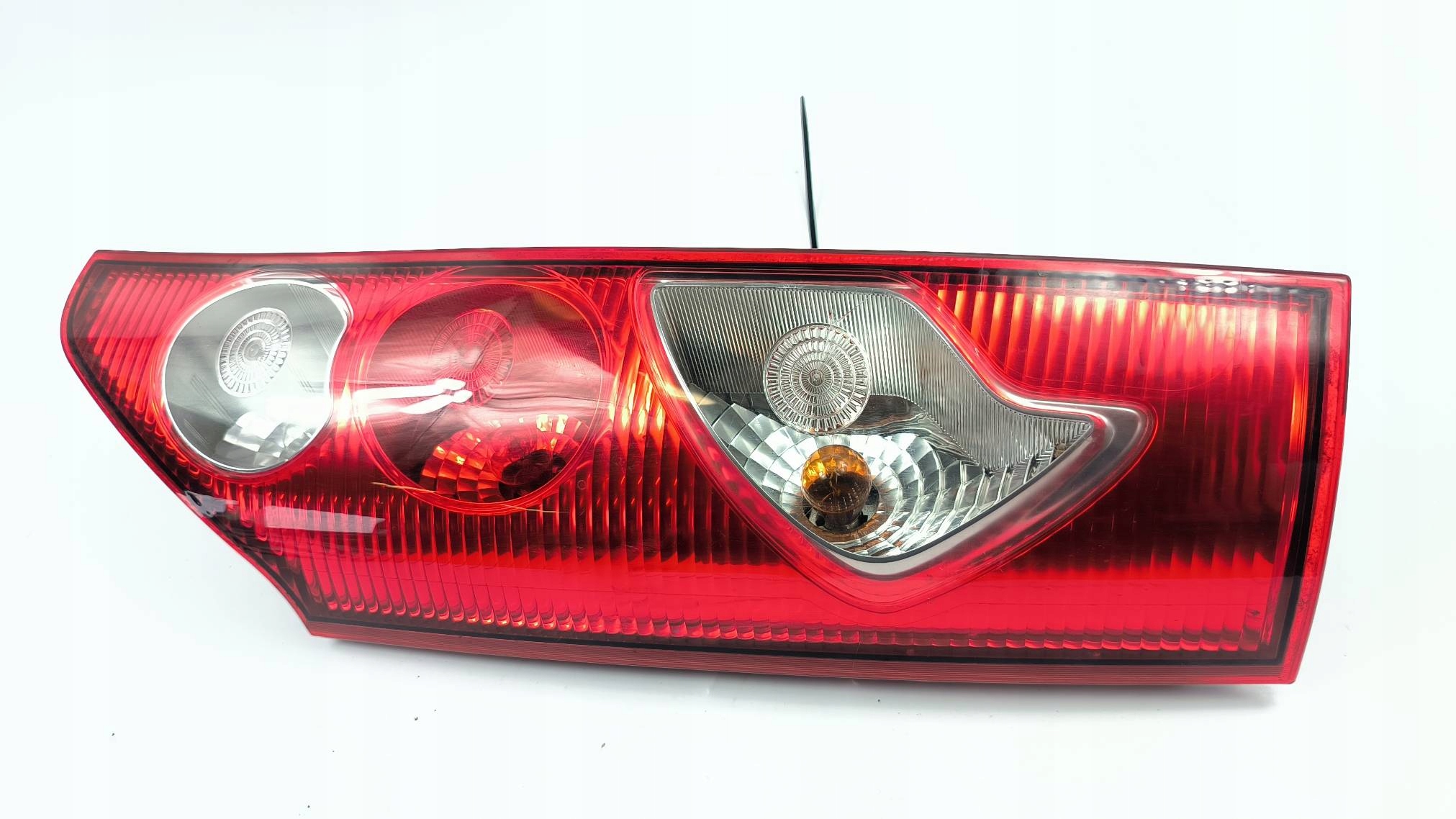 light right rear part 8200419945 RENAULT KANGOO II