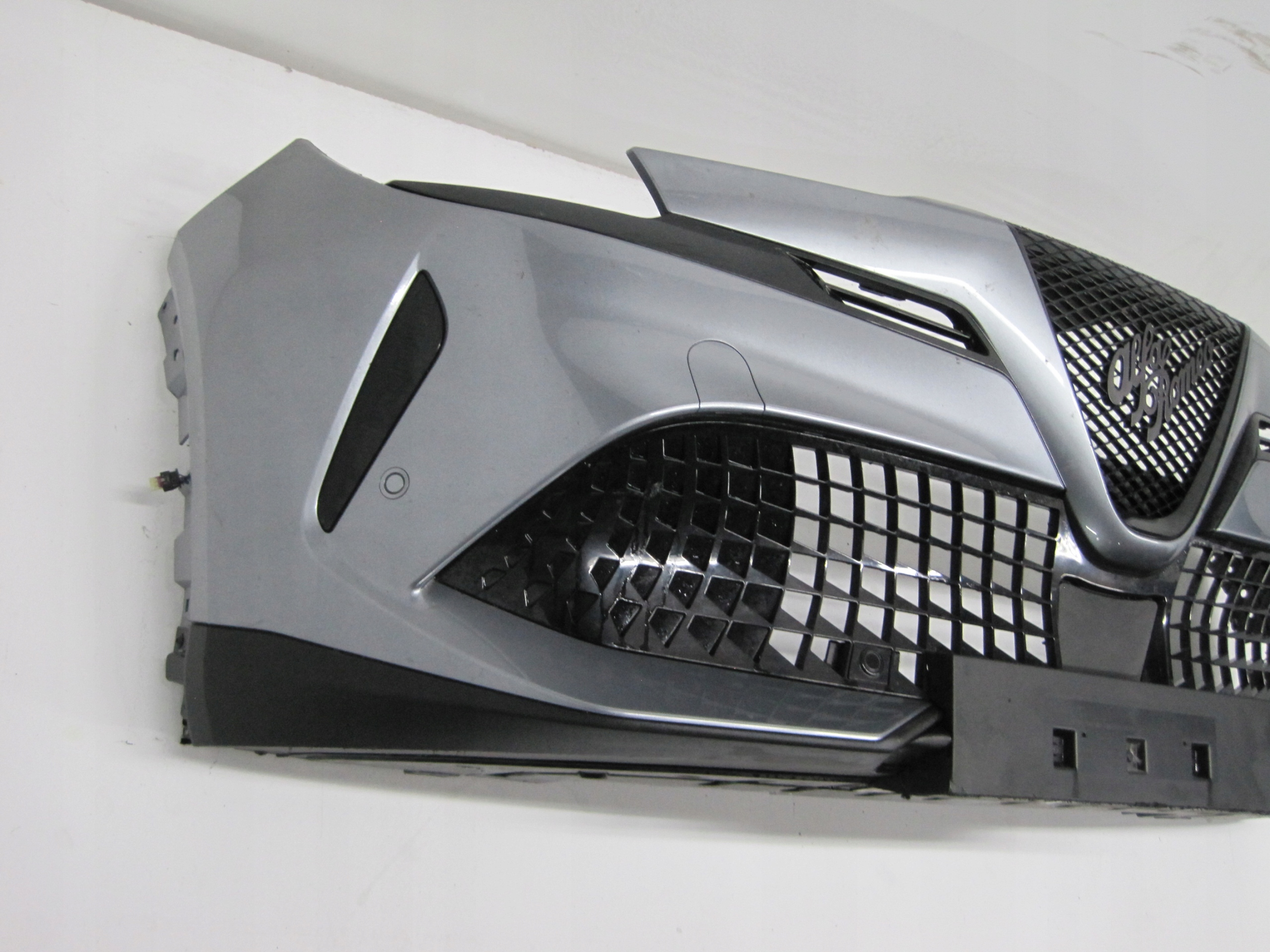 bumper ALFA ROMEO JUNIOR 4 PDC 24R front front