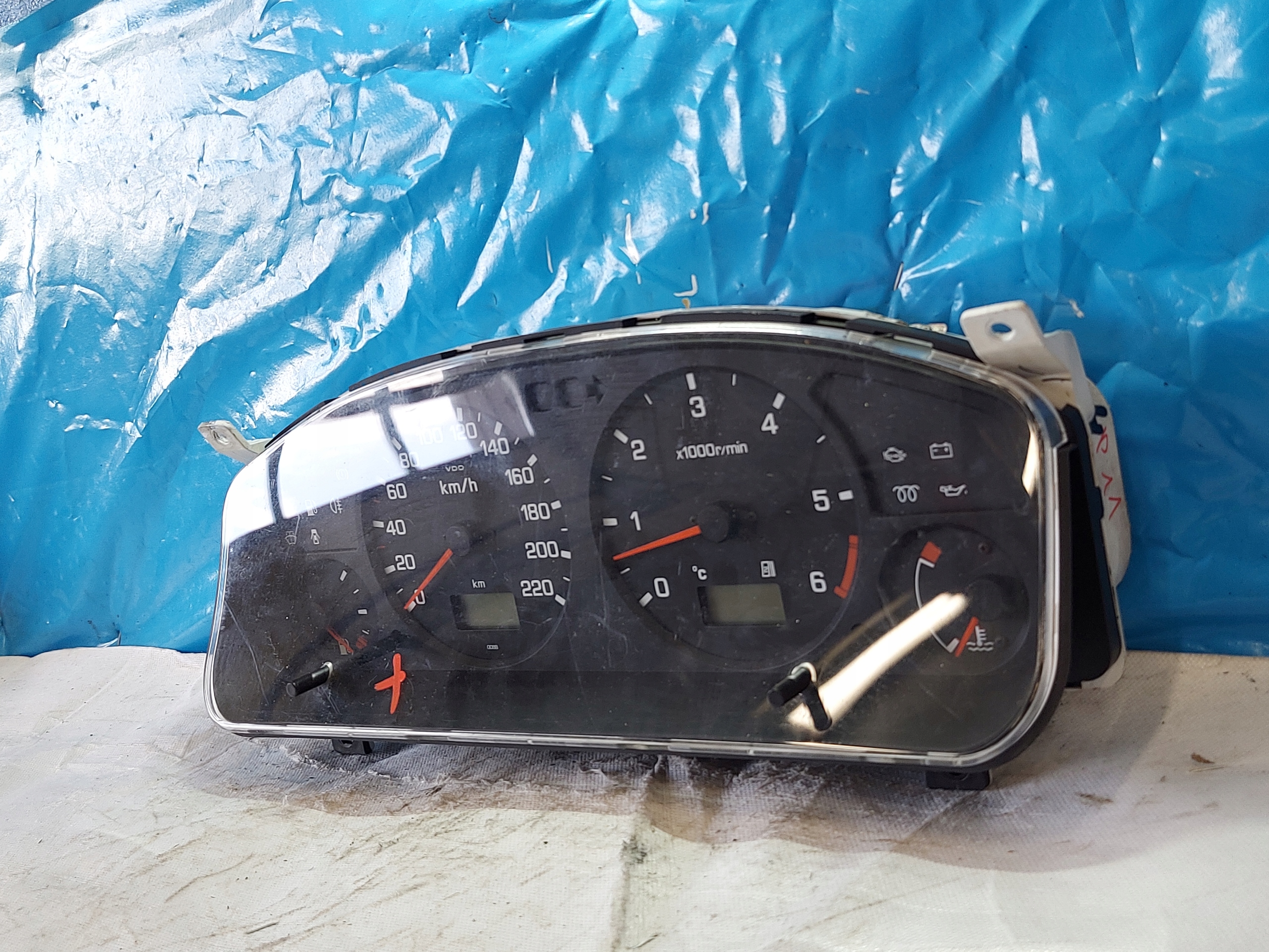 dials clock NISSAN P11 2.0 TD 248192F618