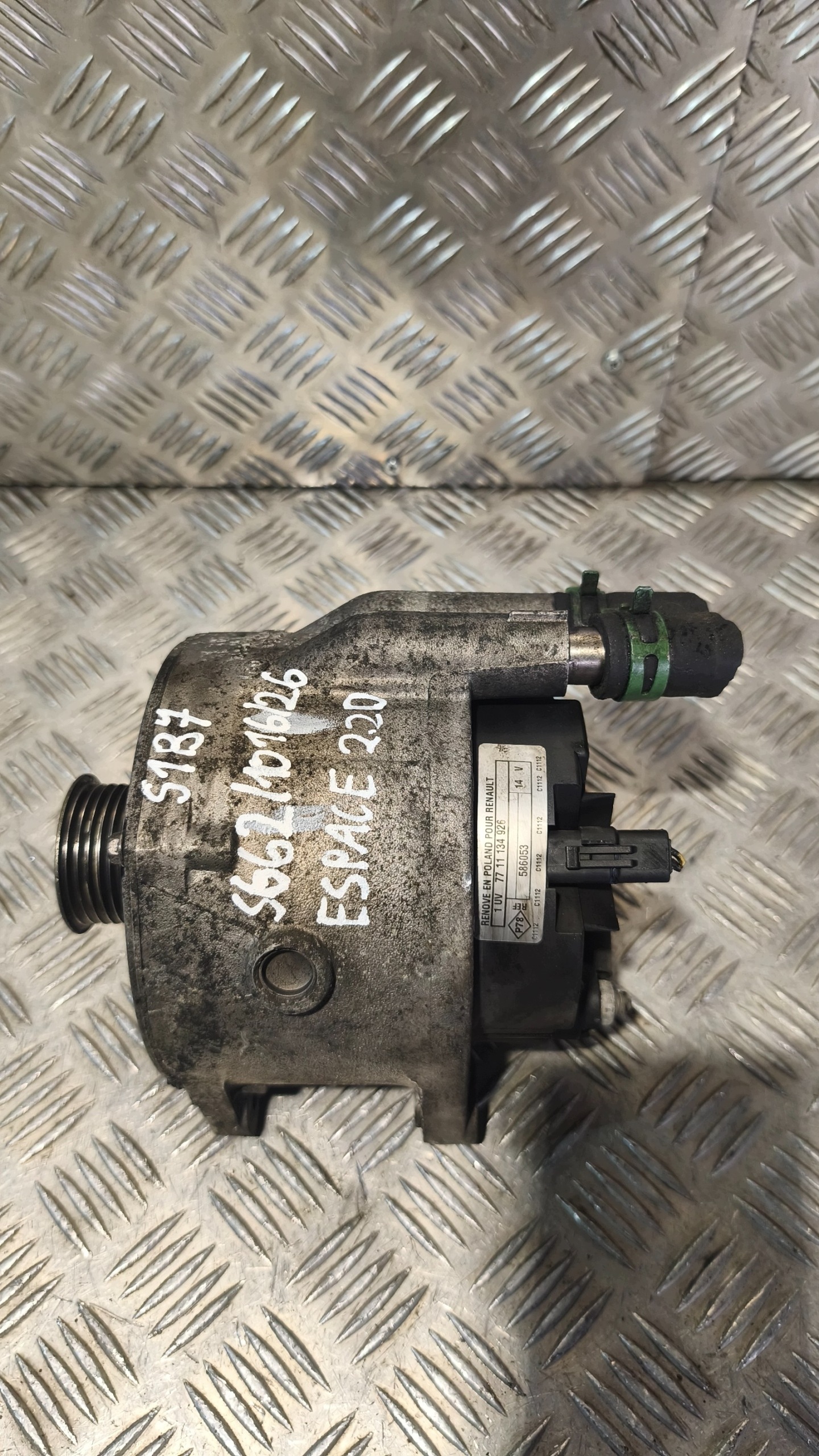 alternator RENAULT ESPACE 2005r 2.2D 7711134926