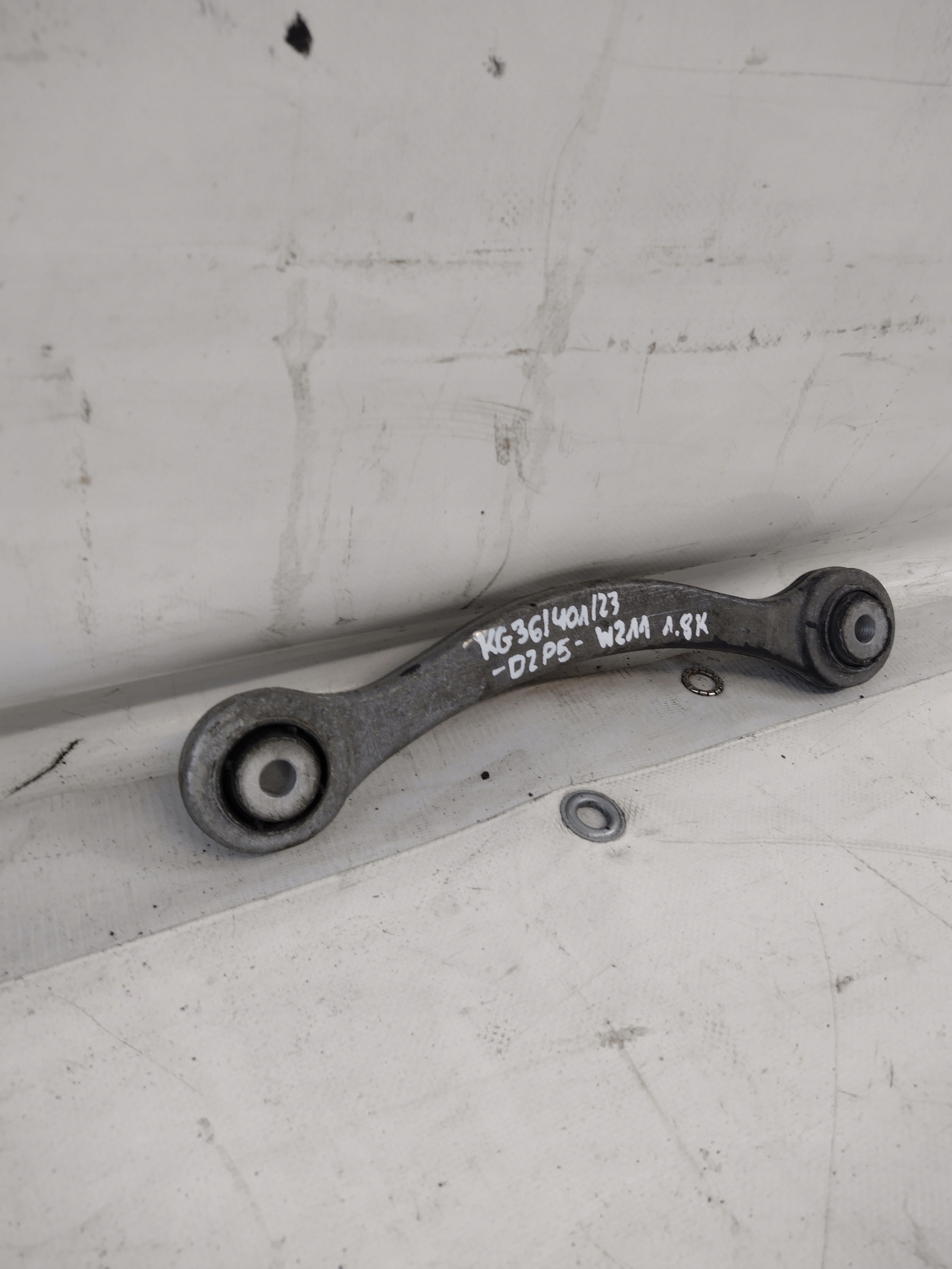 Querlenker heck Mercedes W211 1,8K OE R2303521805