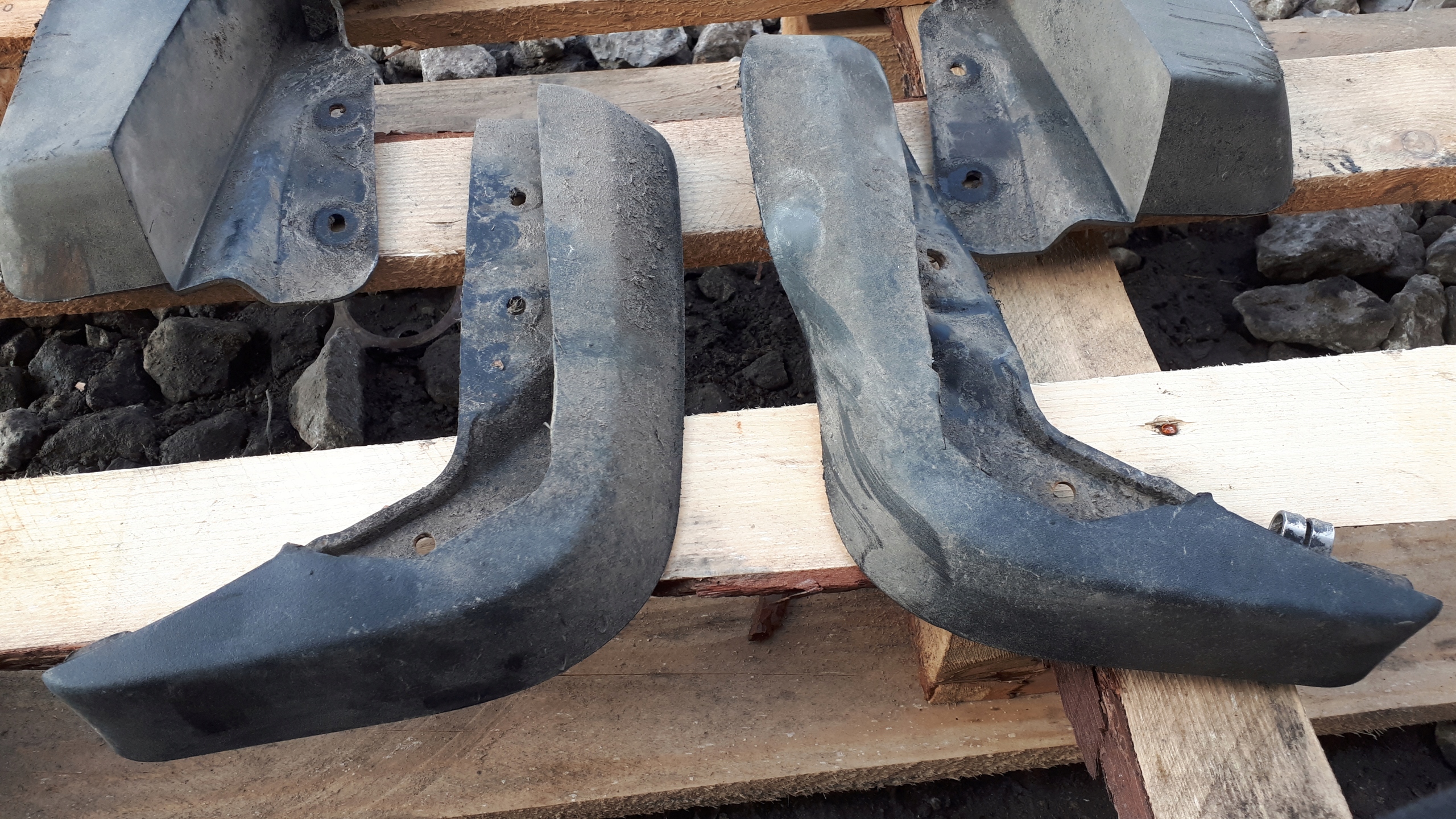 4G0075111 - A6 C7 4 г брызговики передний задний левый правый