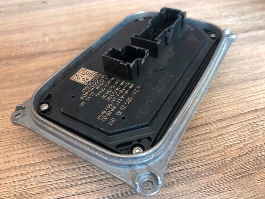 Moduł Przetwornica LED Prawy Mercedes A W177 CLA W118 B W247 A2479002910 Jakość części (zgodnie z GVO) O - oryginał z logo producenta pojazdu (OE)