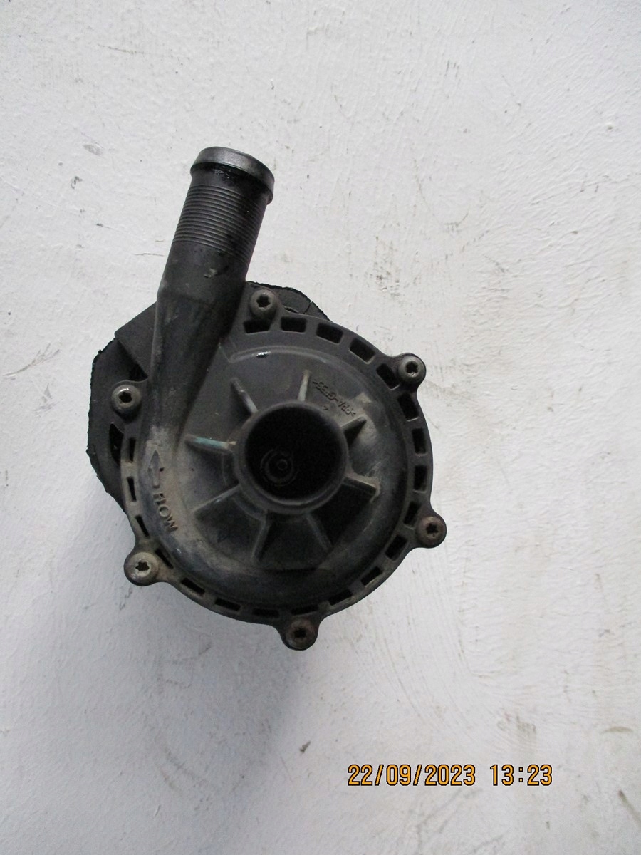 water pump TESLA 1037327