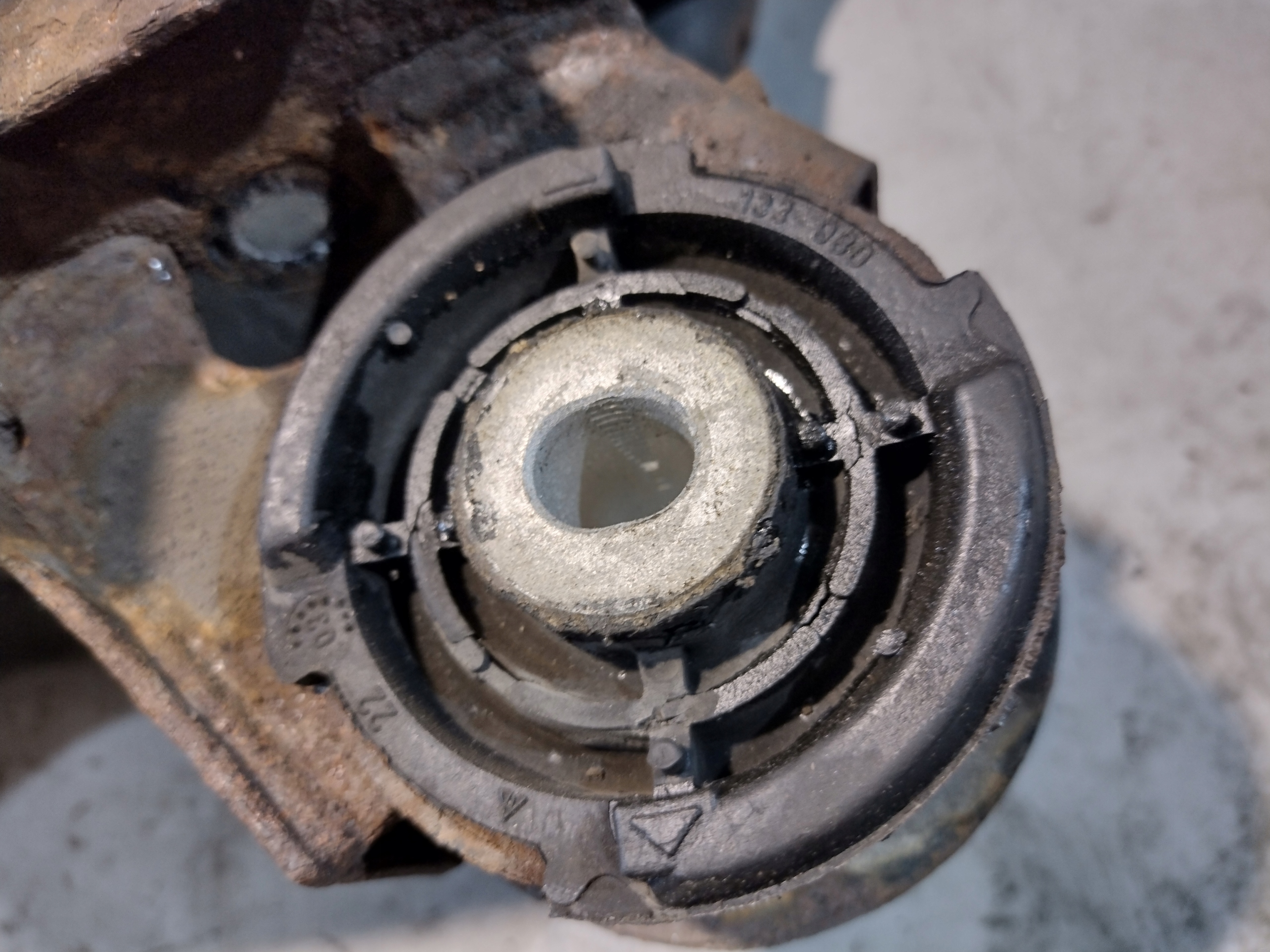 subframe axle beam rear part BMW E46 2.0B touring