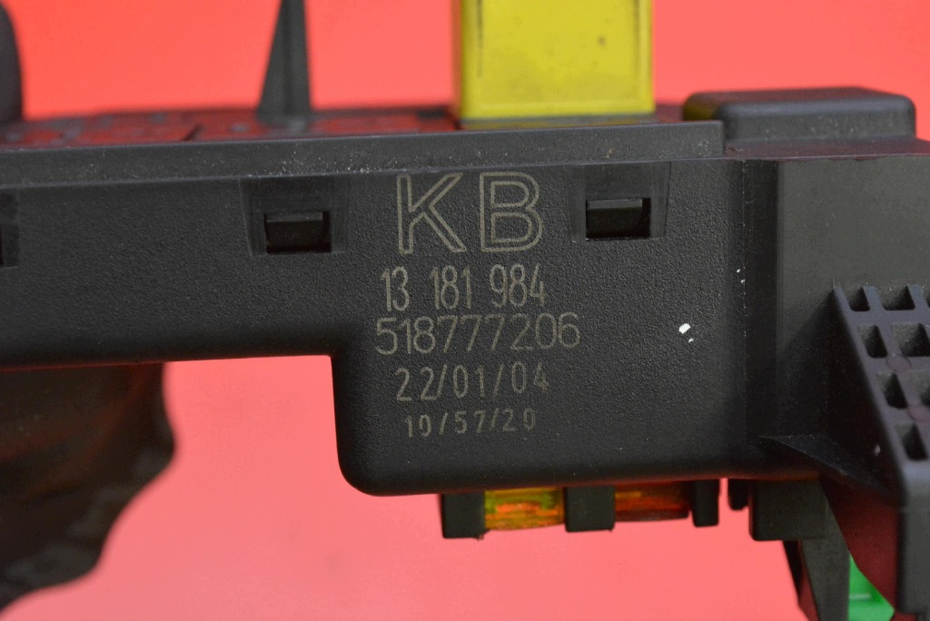 IMMO computer running board 55353231 OPEL VECTRA C 2.0 T 175 KM 02-05