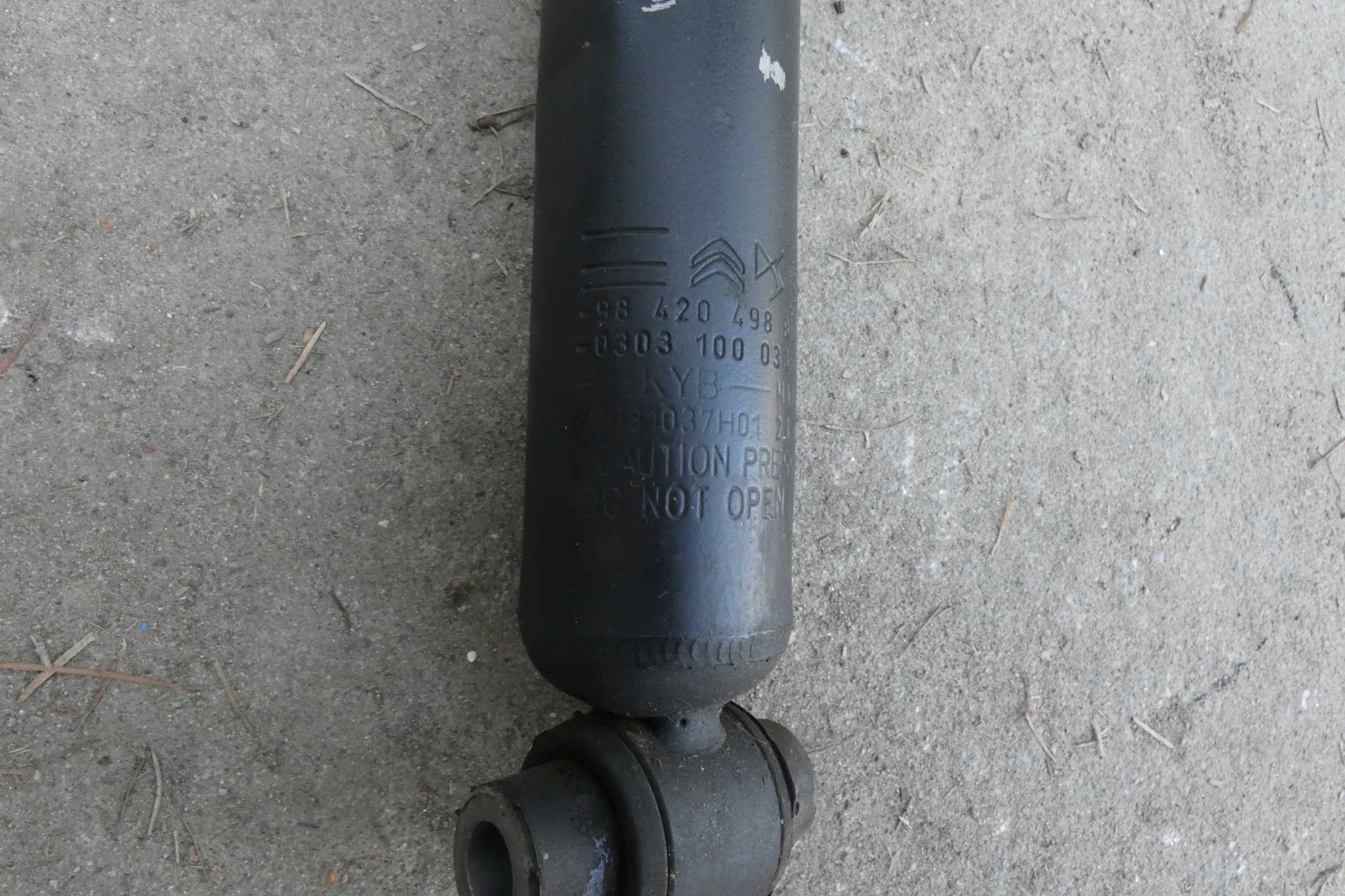 shock absorber AMOR right left CITROEN DS4 II 9842049880