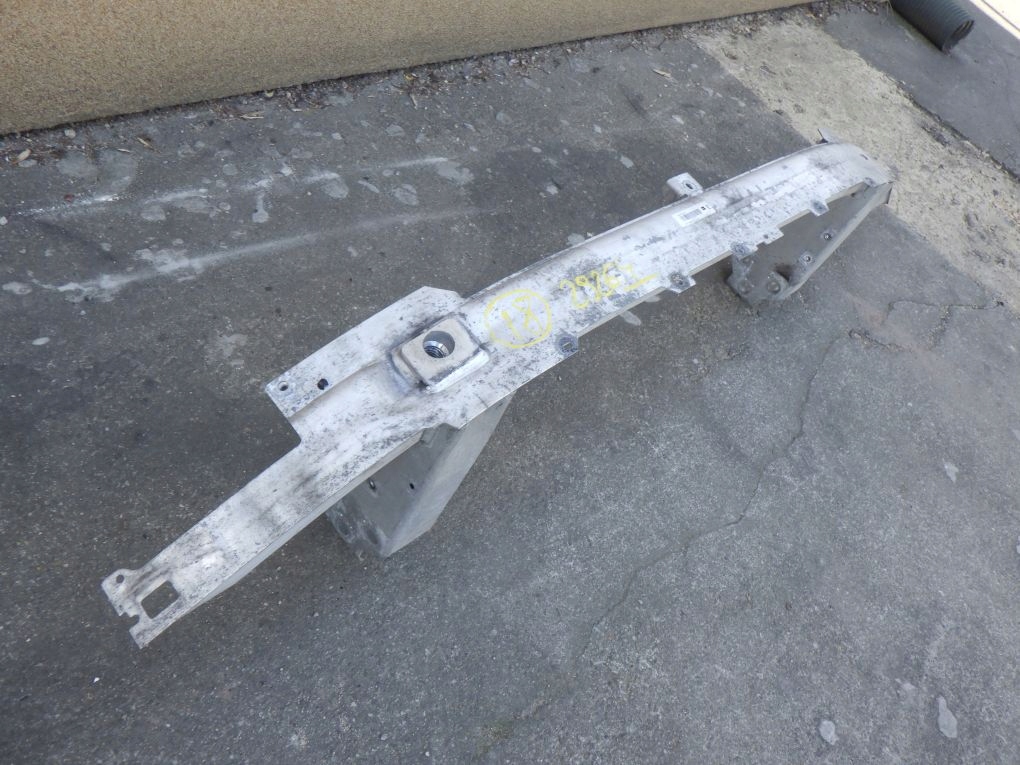 BMW 5 G30 G31 17- bumper support front