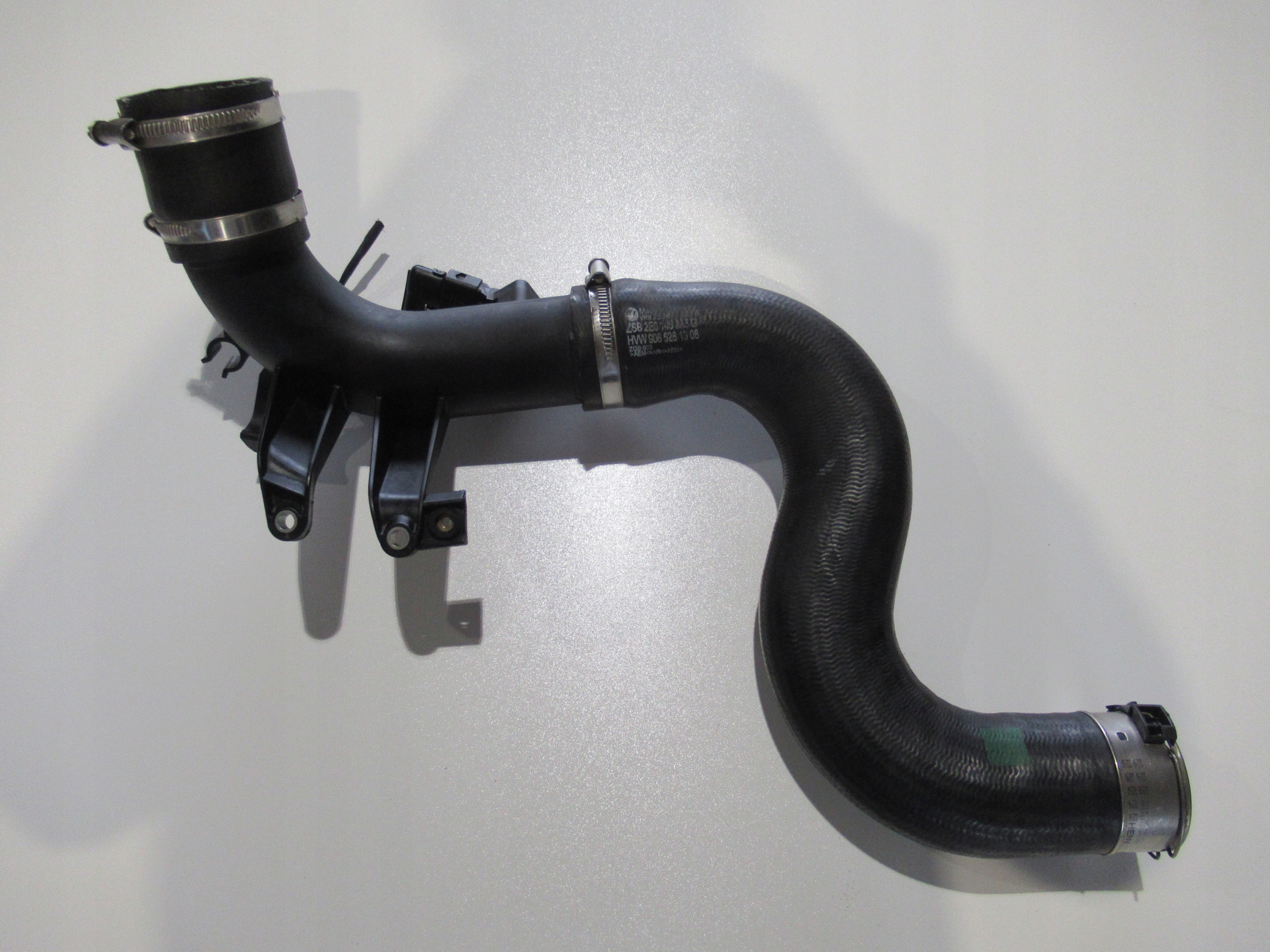 trouba intercoolera VW CRAFTER a 2.0 TDI 2E0145955G