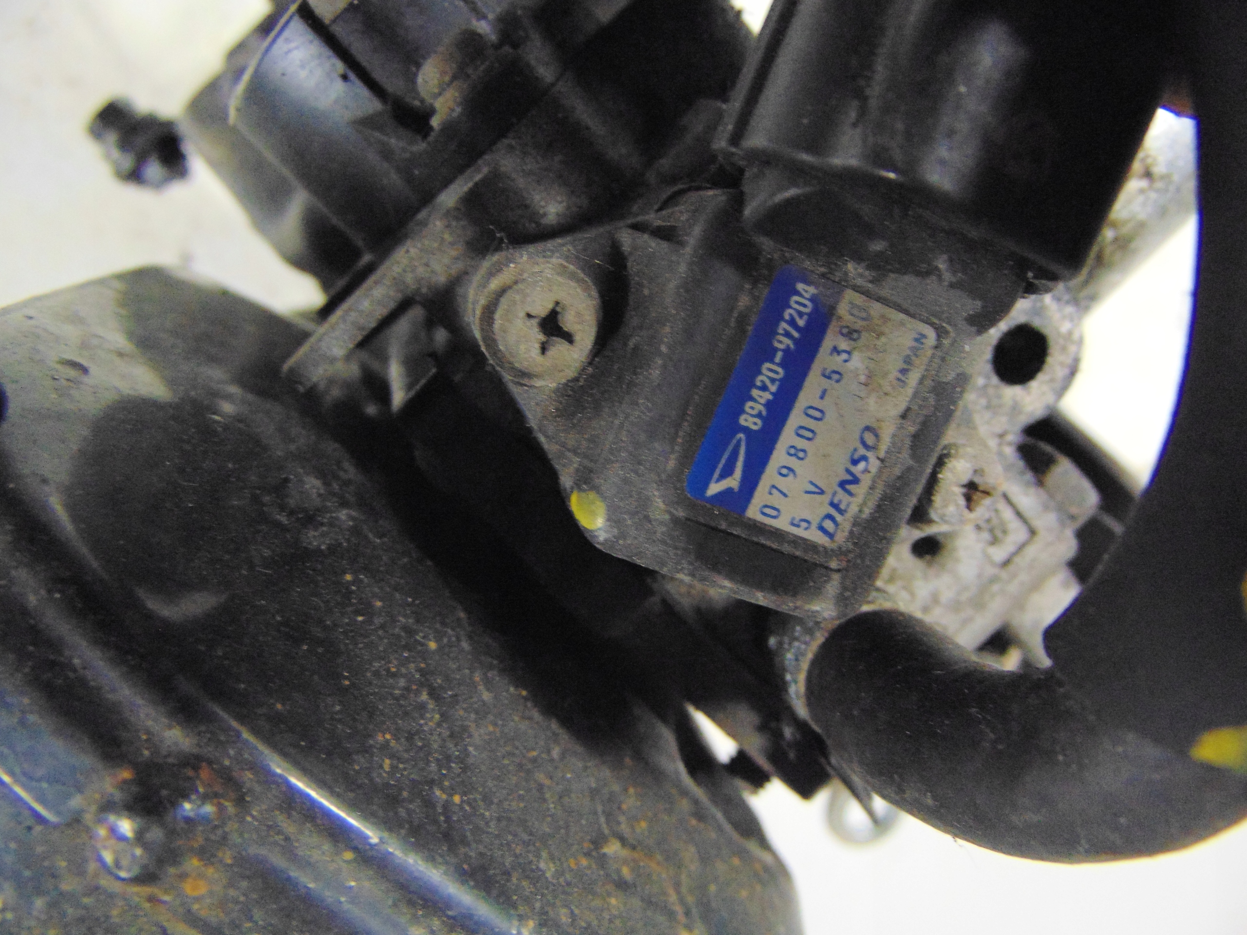 коллектор Впускный ДРОССЕЛЬНАЯ ЗАСЛОНКА Daihatsu SIRION и 1.0b