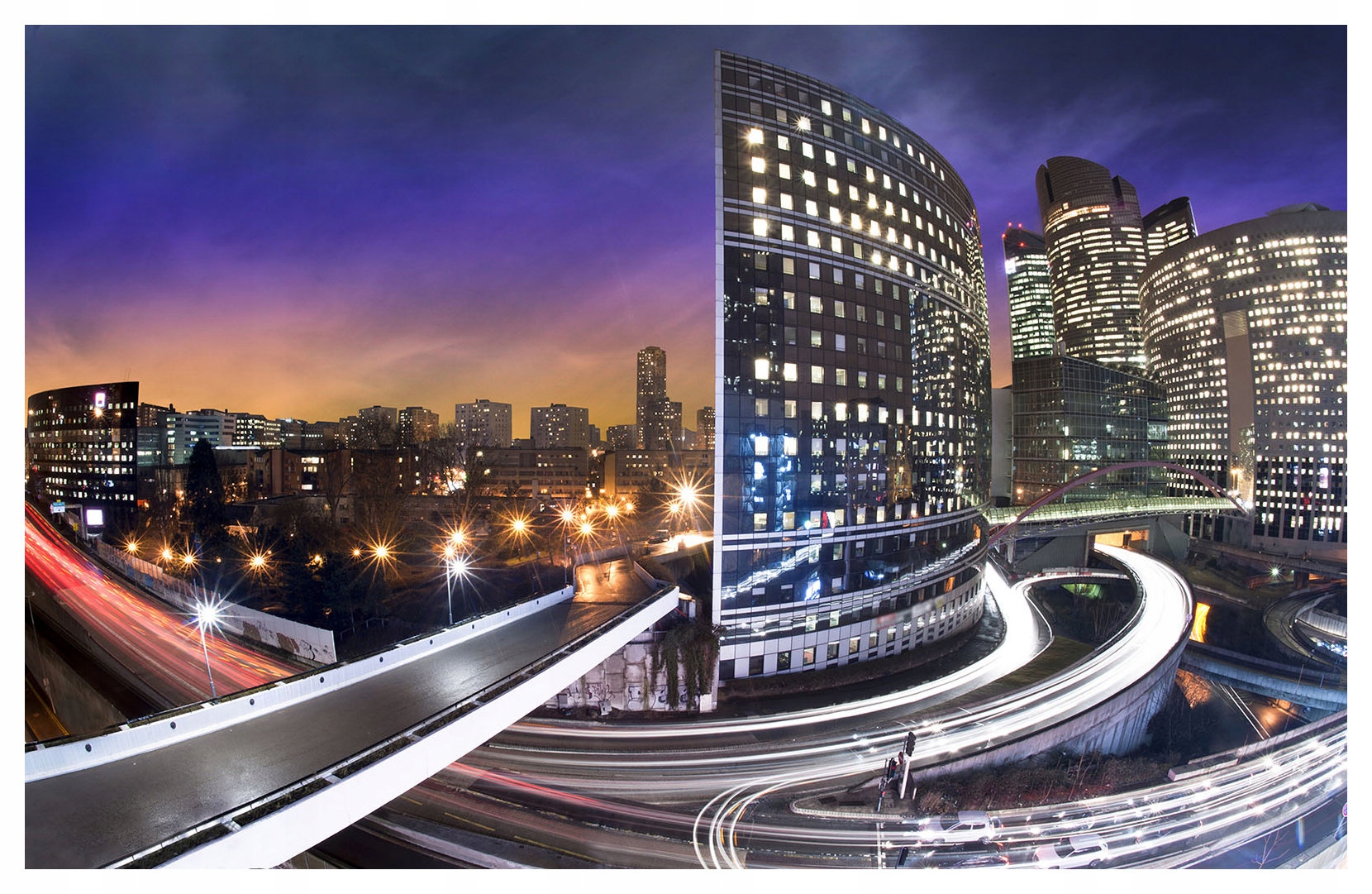 Fototapeta Město v noci dynamika energie vinylová 208x146 lepidlo