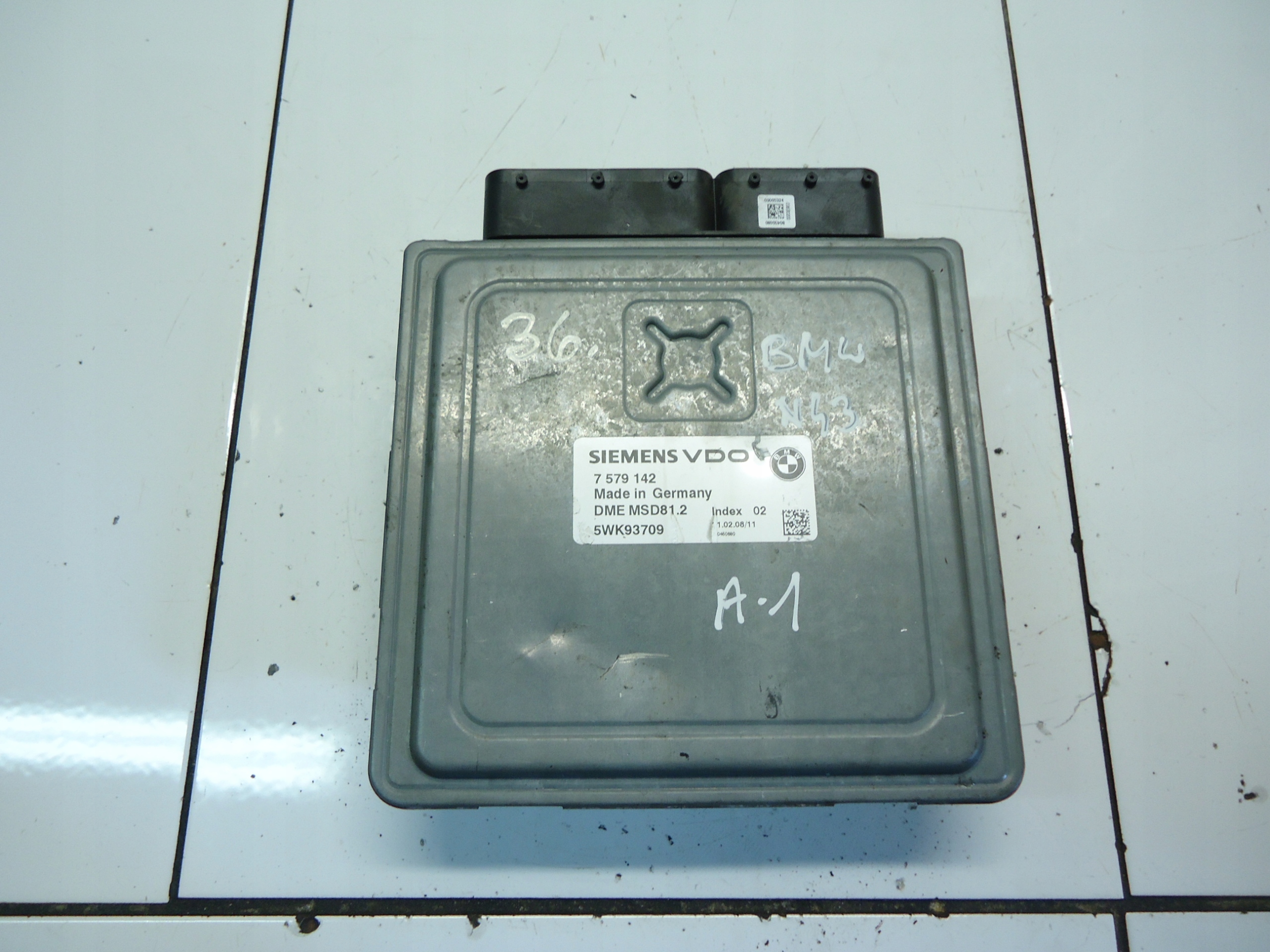 BMW E87 E90 2.0 N43B20 computer control unit 7579142 5WK93709