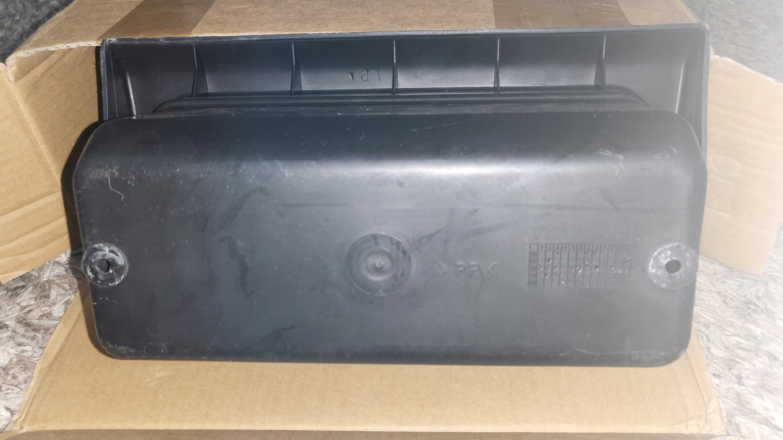 бардачок консоли LAND ROVER Freelander I