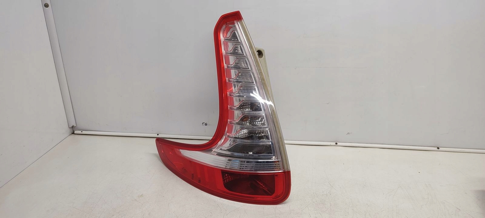 light rear part rear left Renault Grand Scenic III 1,5 DCI