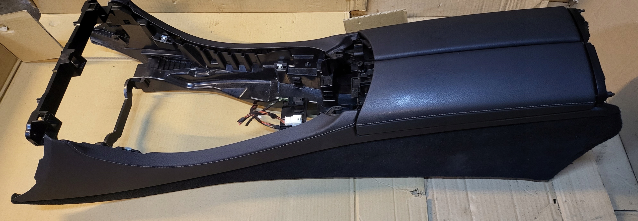 9tunel - Mercedes E Class W213 купе кабріолет центральний тунель