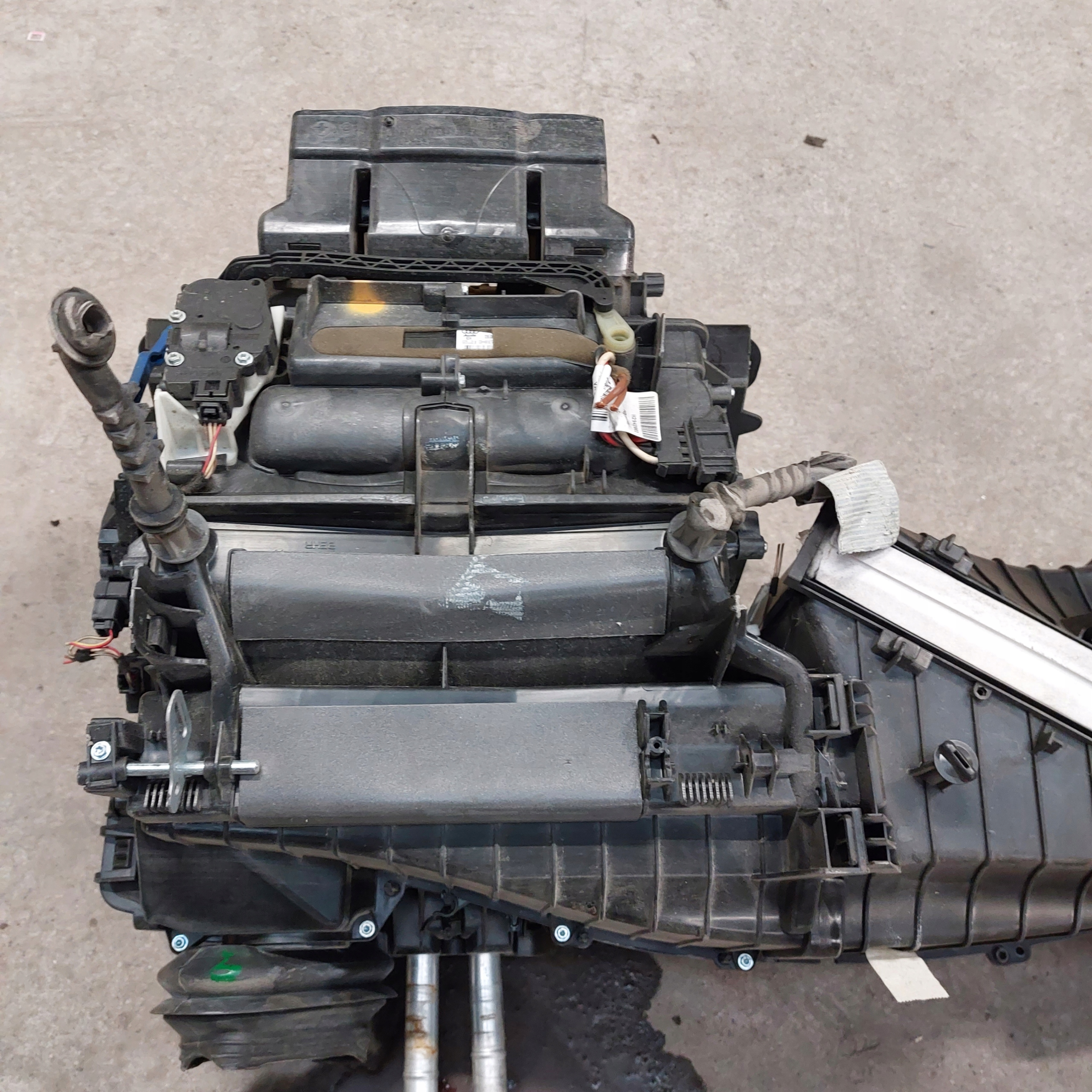 Audi A4 B8 радиатор отопителя отопитель салона 8K1820005Q