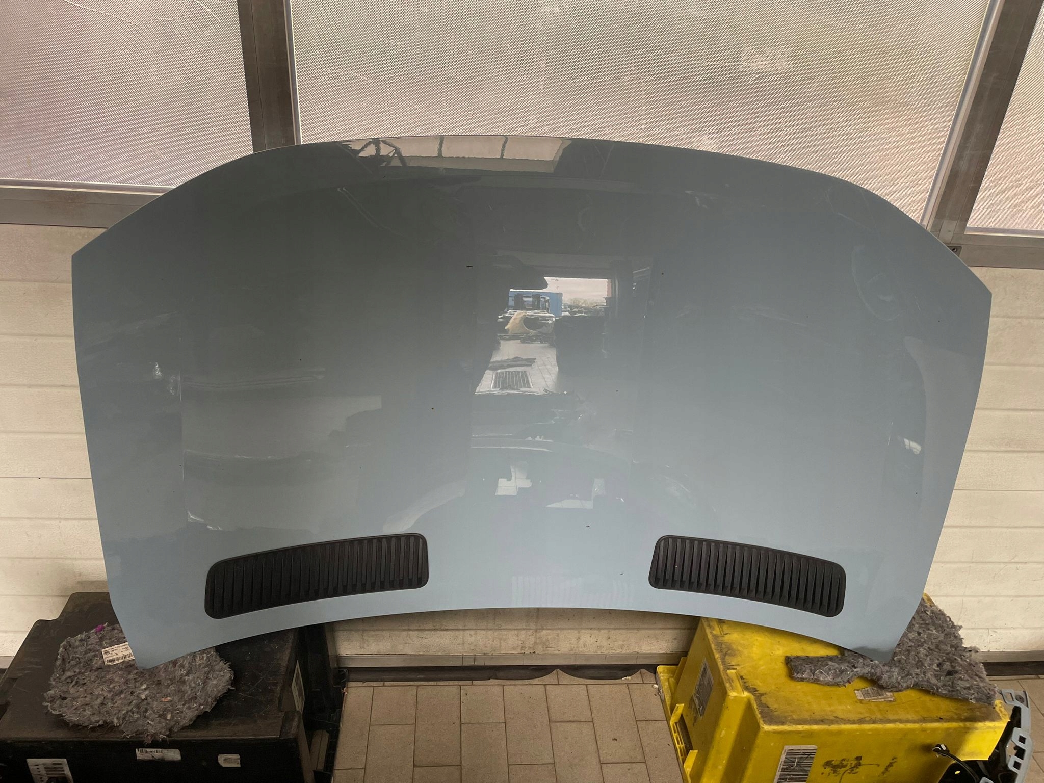 předek kapota nárazník blatníky reflektory chladič RENAULT 4 E-TECH BIYZE