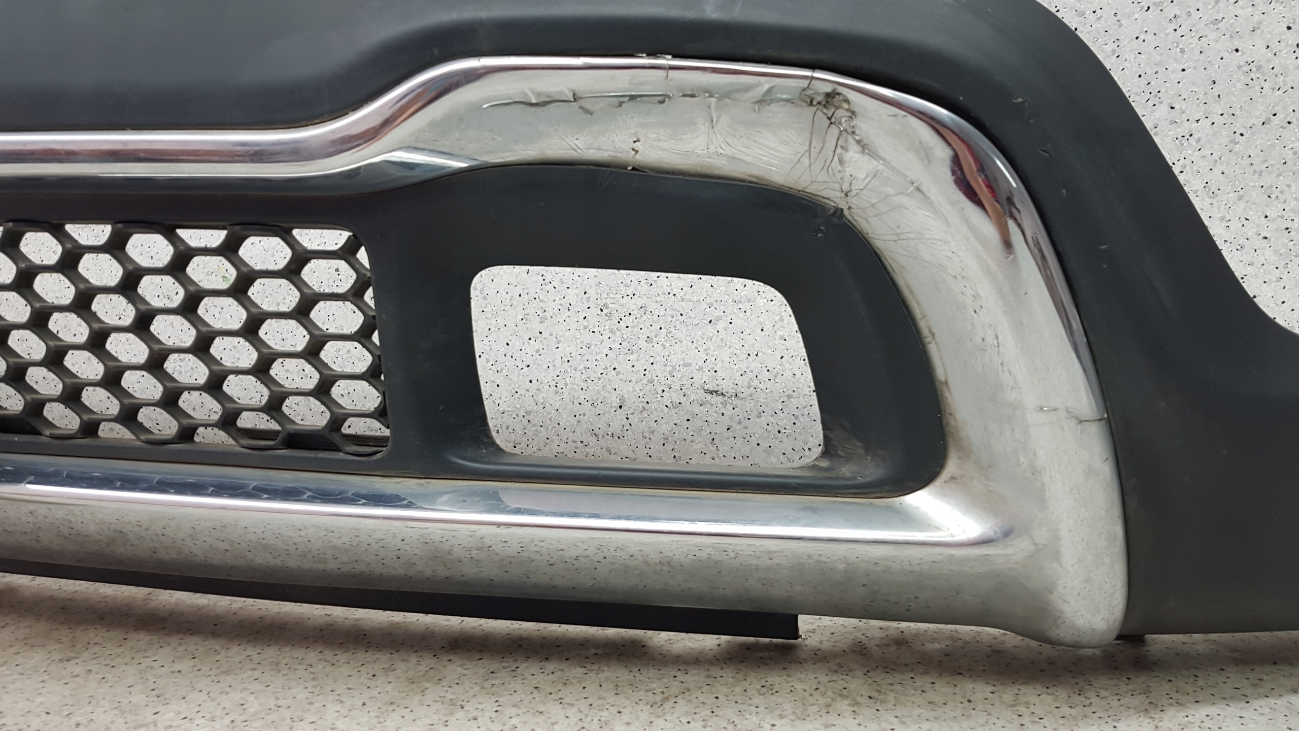JEEP GRAND CHEROKEE WK2 2014 - accessories SPOILER bumper front 3559