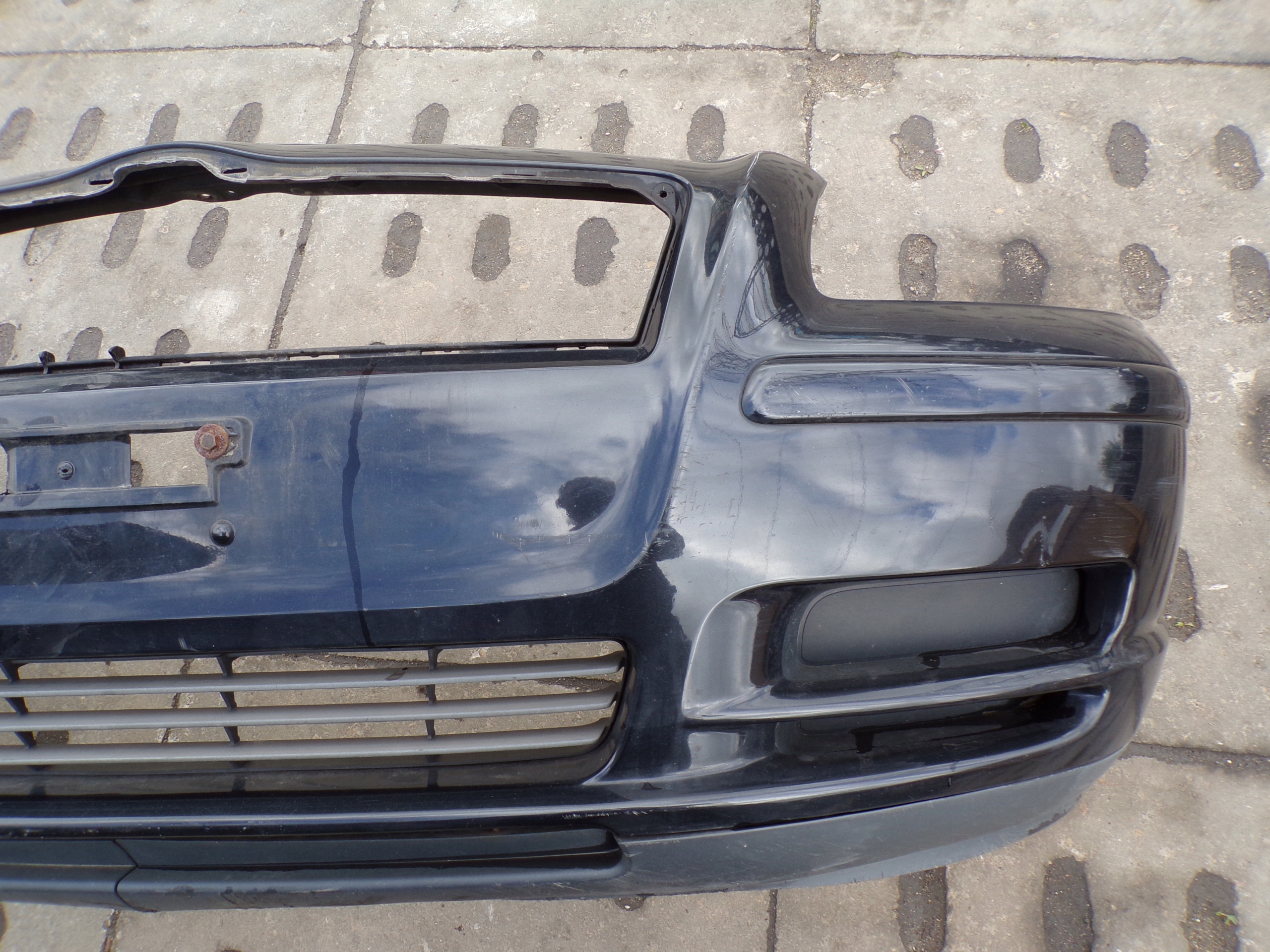 front bumper front TOYOTA AVENSIS T25 colour 209