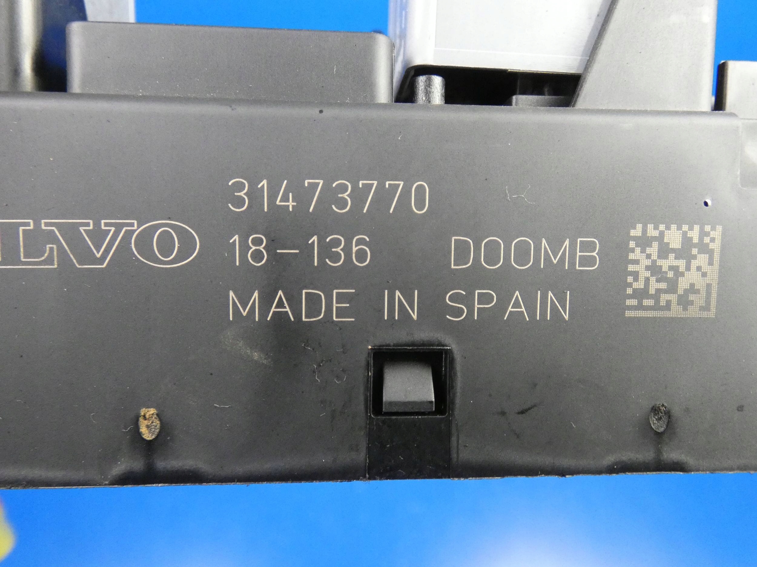 VOLVO V60 II S60 III 18- Module fusibles