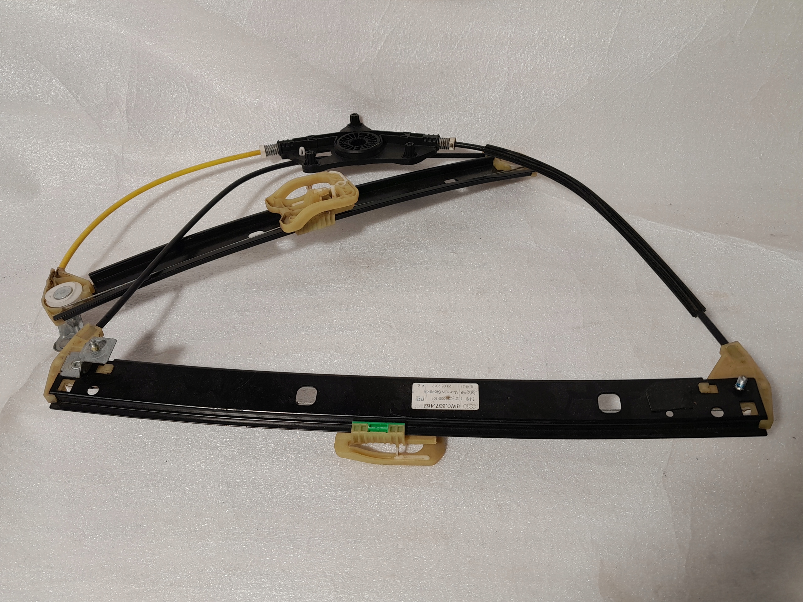 A4 B9 window regulator right front 8W0837462