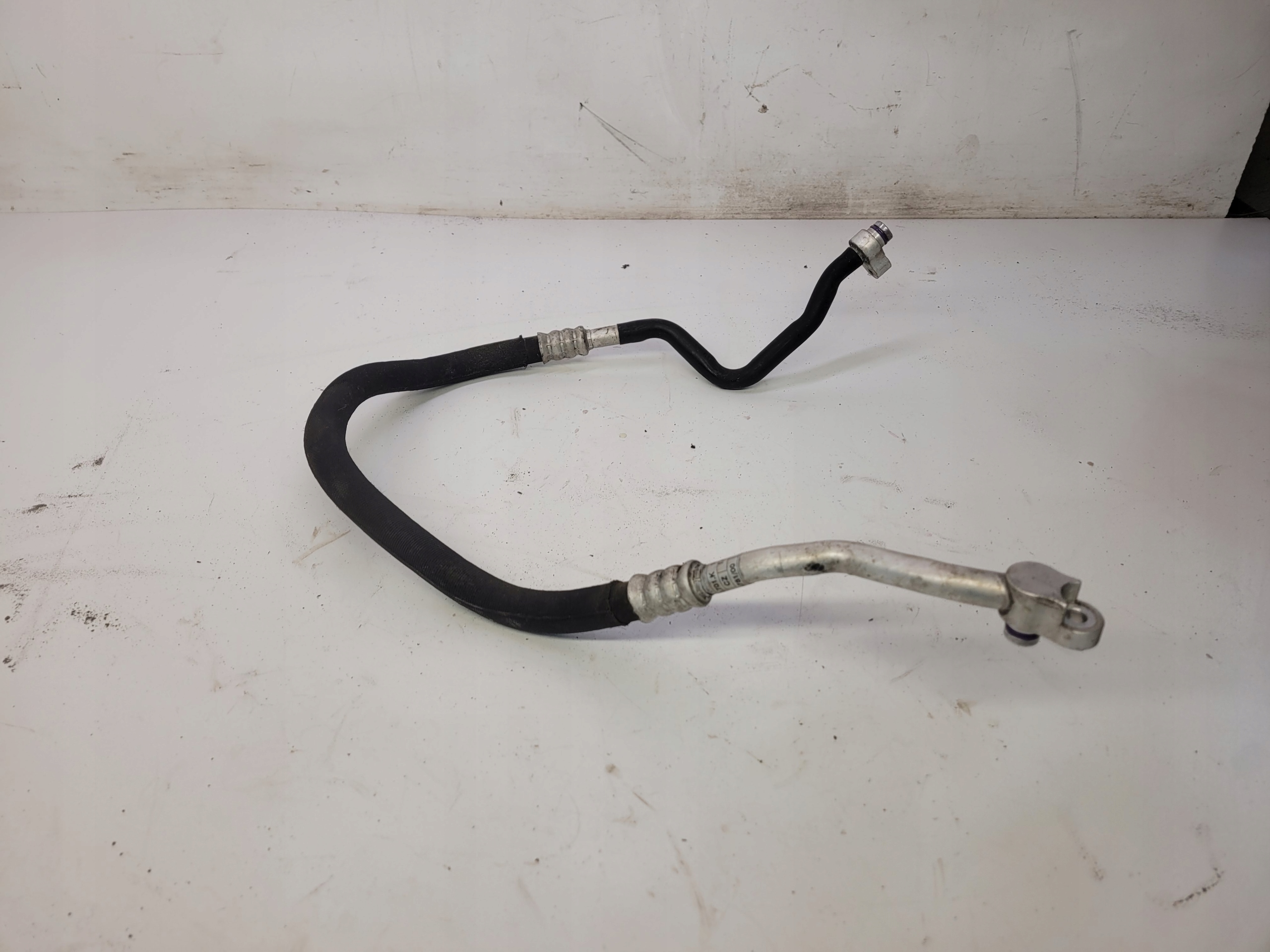 vedení hadice klimatizaci AUDI A6 C7 A7 4G0260701K
