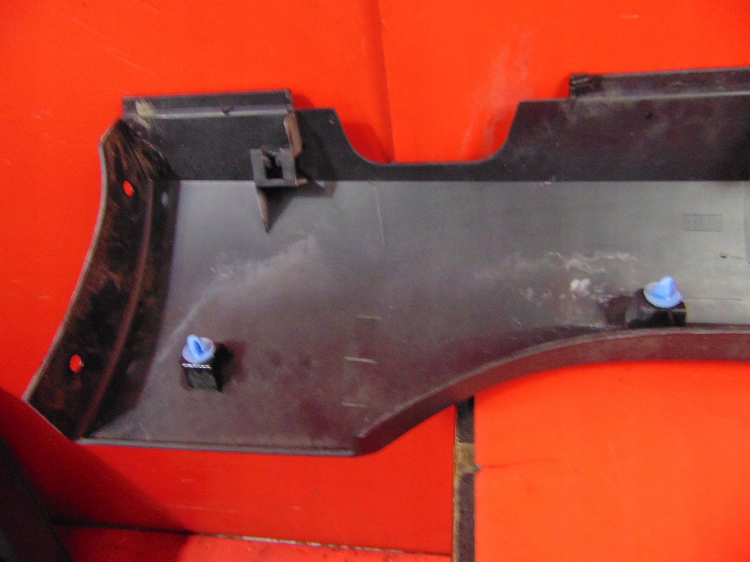 PEUGEOT 2008 and 13- moulding cap threshold right