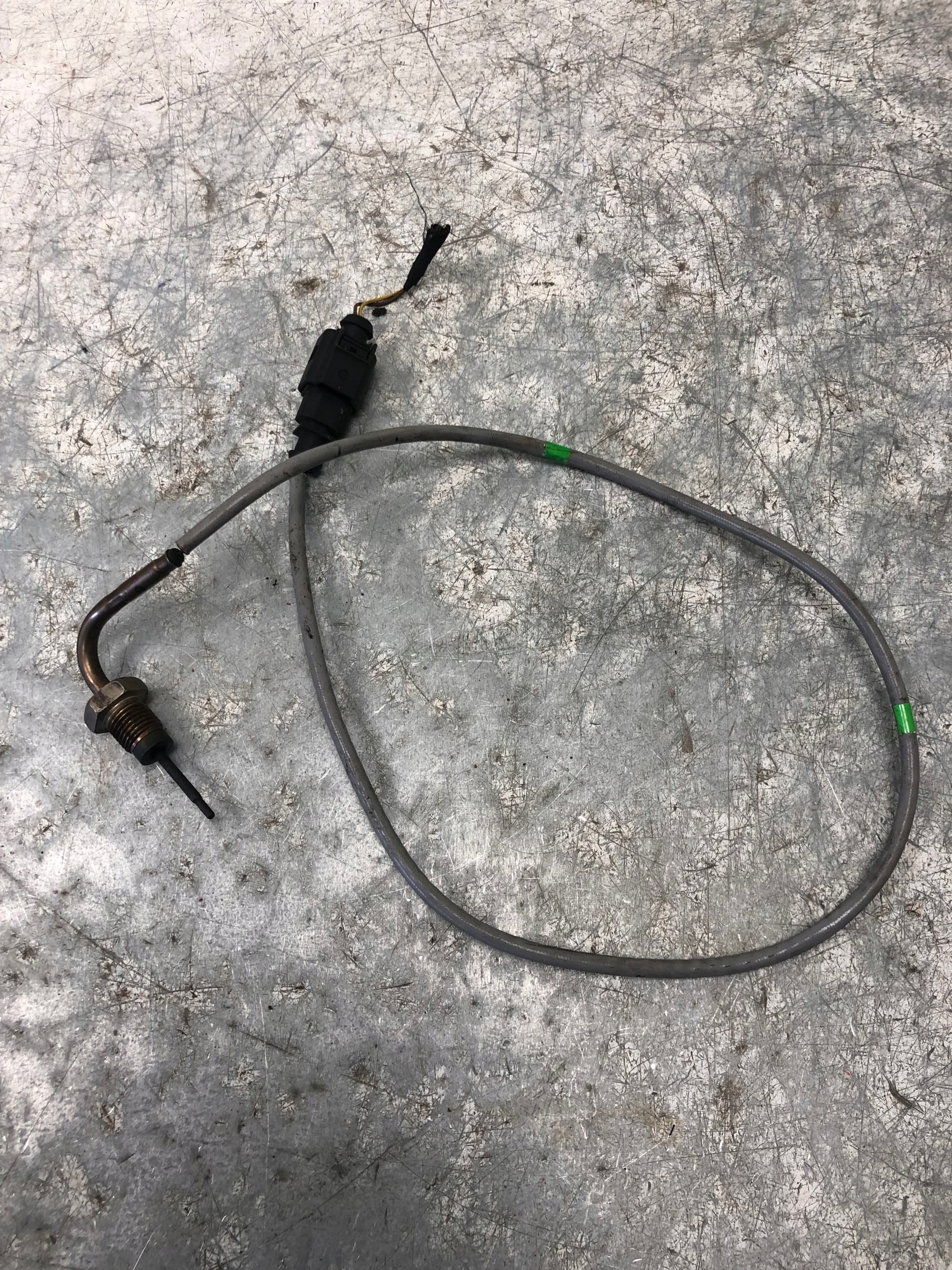 Sensor TEMPERATURY Gase VW SKODA AUDI 04L906088BL