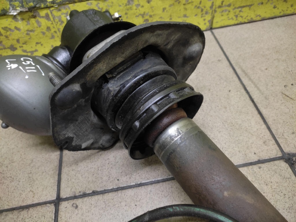 CITROEN C5 e ammortizzatore HYDRO sinistra anteriore