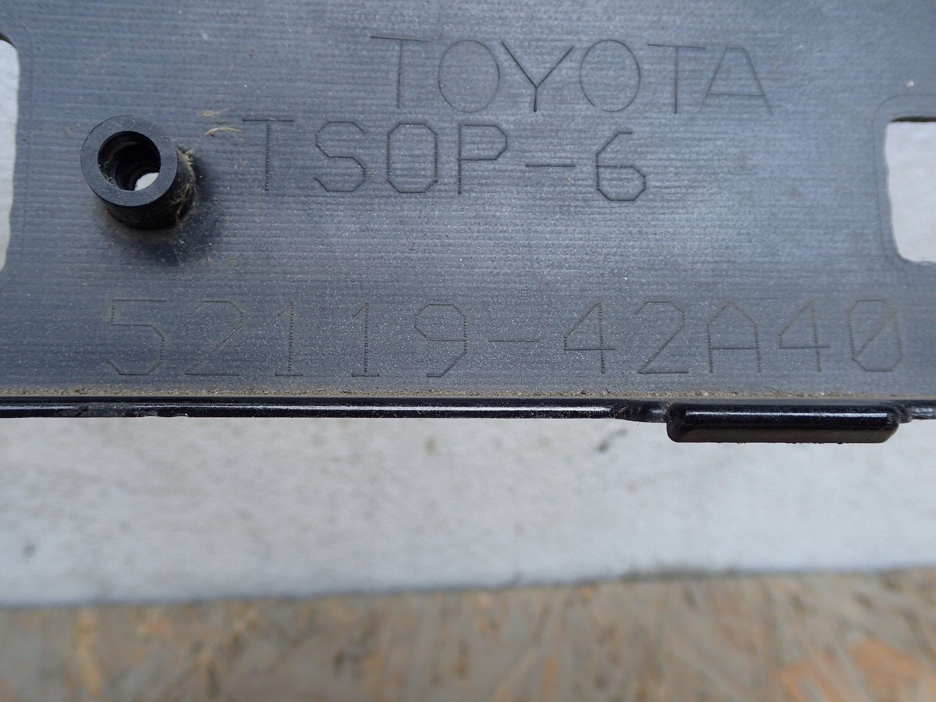 nárazník předek přední TOYOTA RAV4 IV LIFT 2016