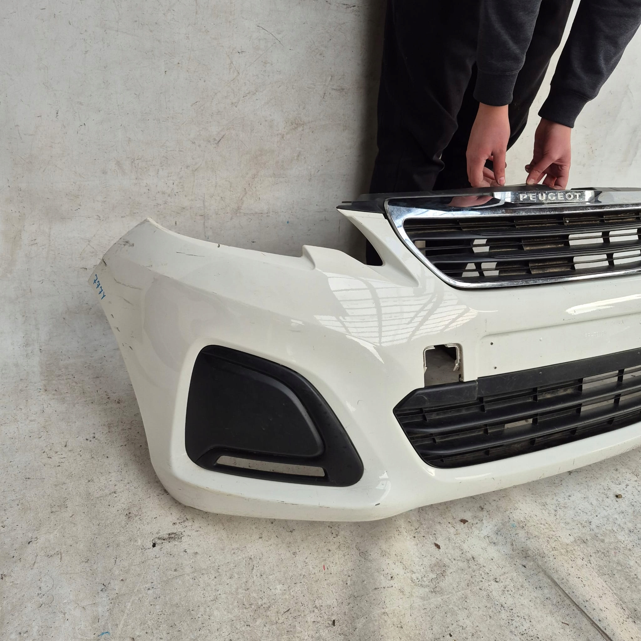 PEUGEOT 108 14-22 bumper front front 52119-0H150