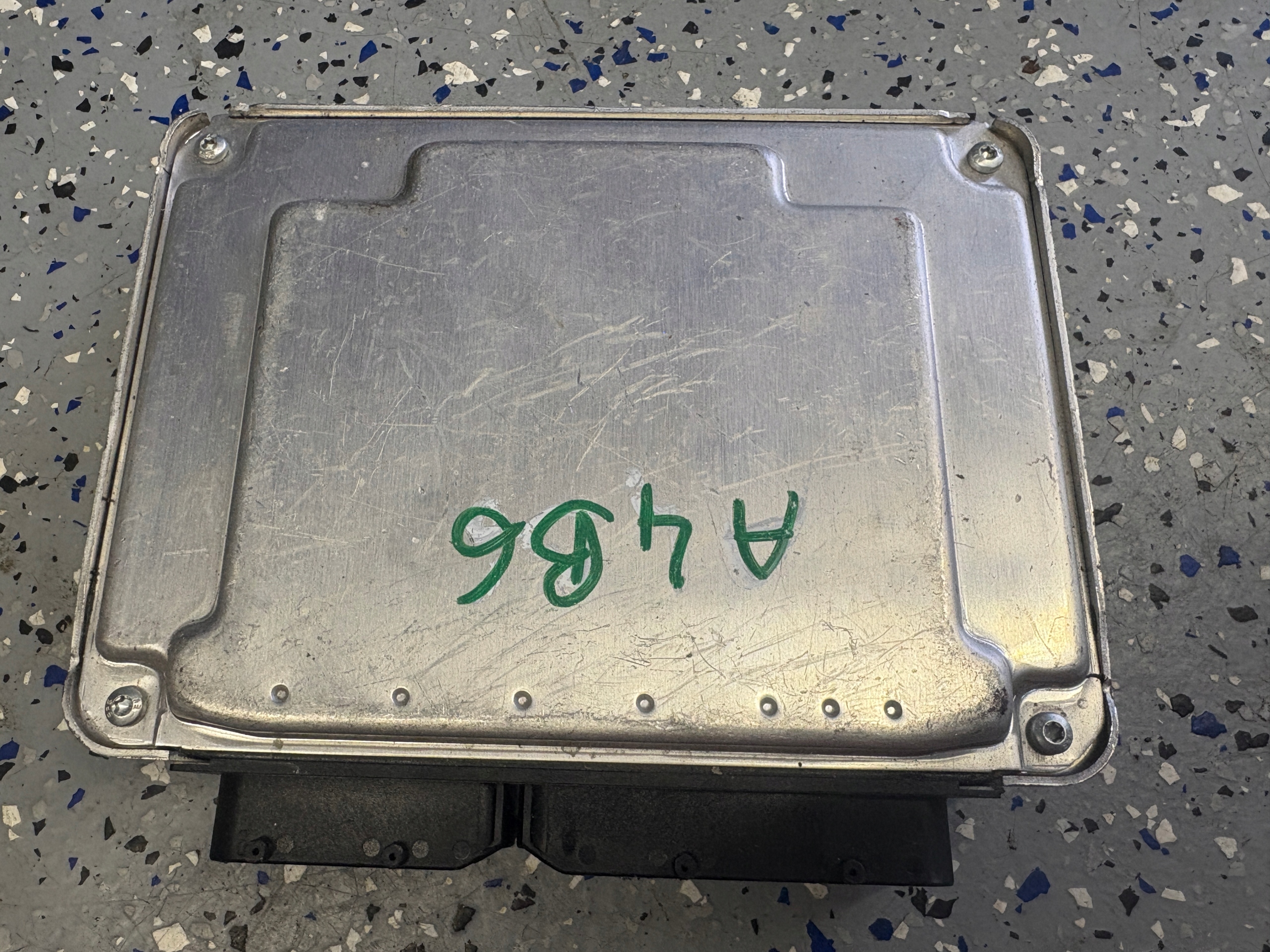 AUDI A4 B6 computer Centralina Motore 8E0907401T