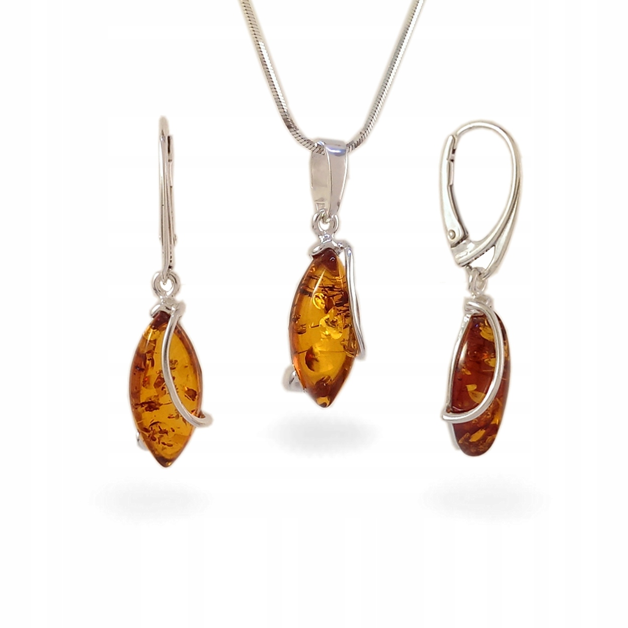 

Modny Komplet biżuterii srebrnej z Bursztynem